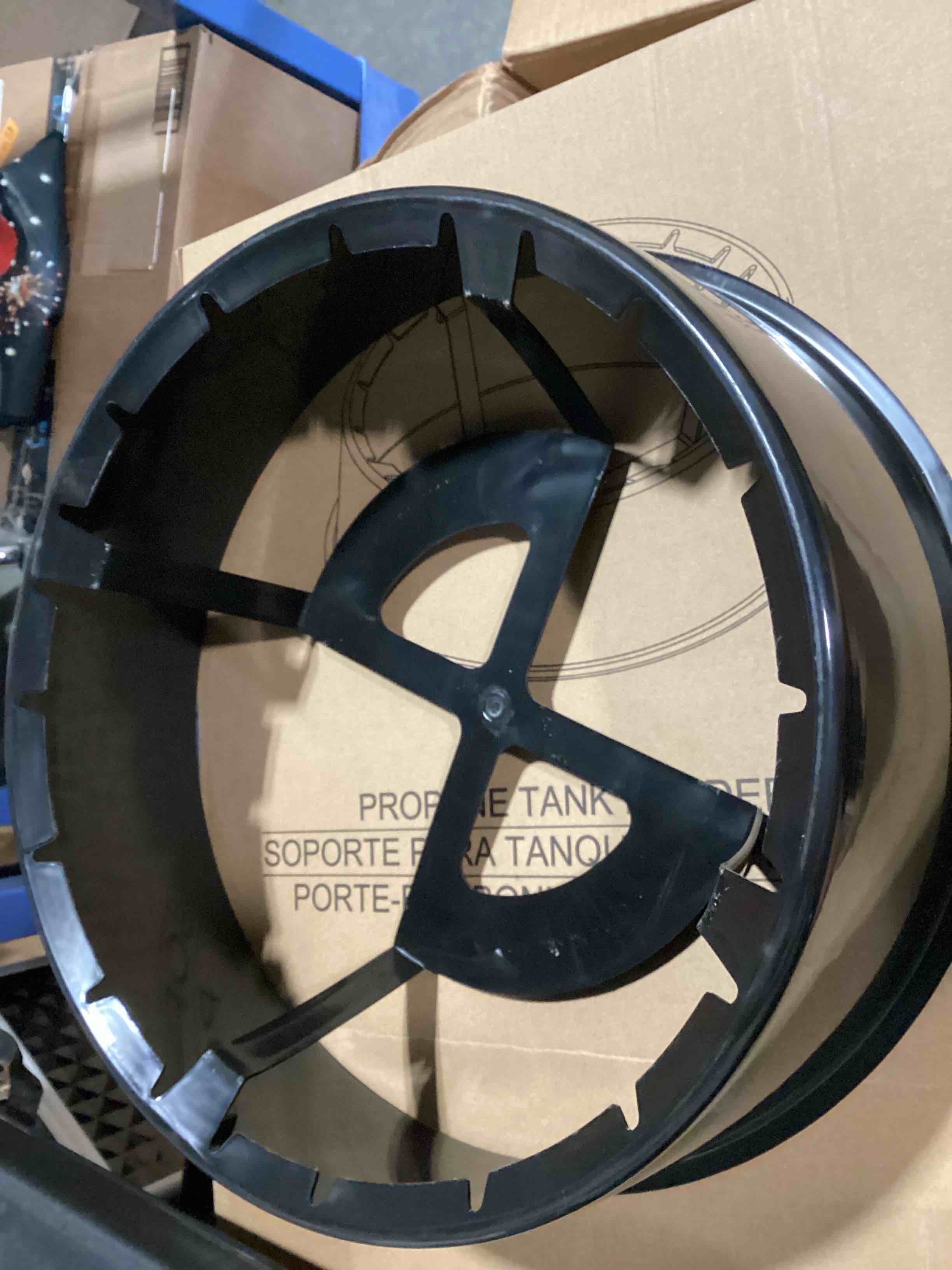 Condition photo showing New/Like New for flame king ysnpbs propane cylinder base stabilizer, fits 20lb, 30lb, and 40lb tanks, black