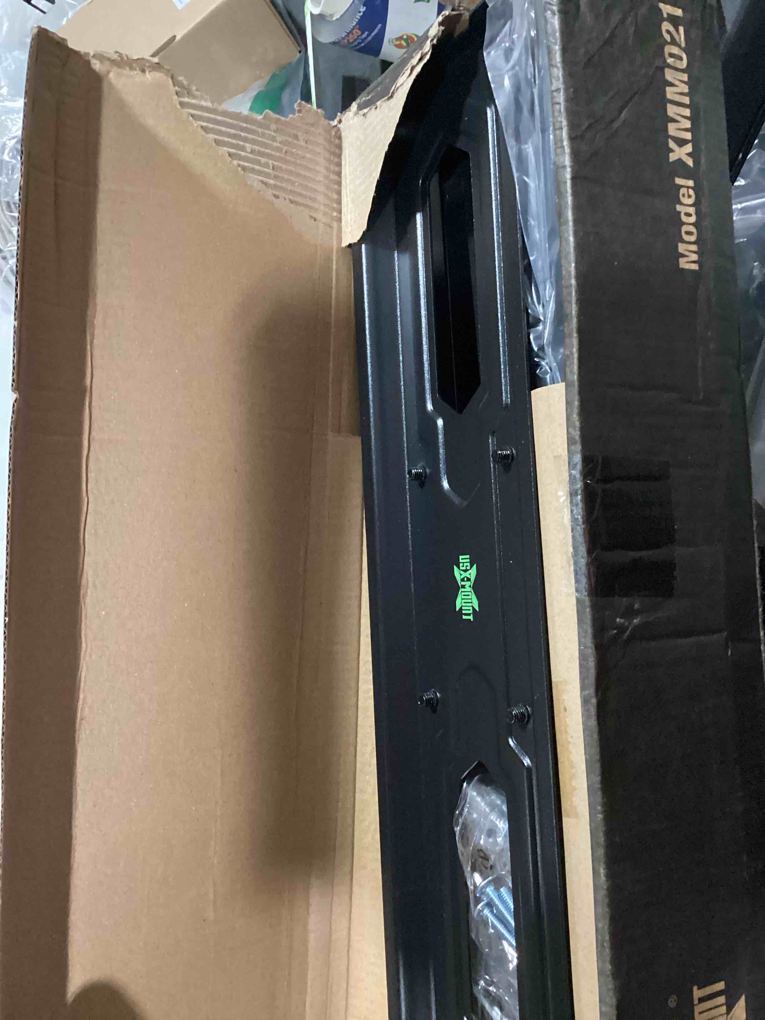 Condition photo showing Good Condition for usx mount full motion tv wall mount for most 32-70 inch tvs up to 99 lbs, wall mount bracket with dual articulating arms, swivel, tilt, max vesa 400x400mm, tv mount fits 12”/16” wood studs 32-70 inch, 99 lb