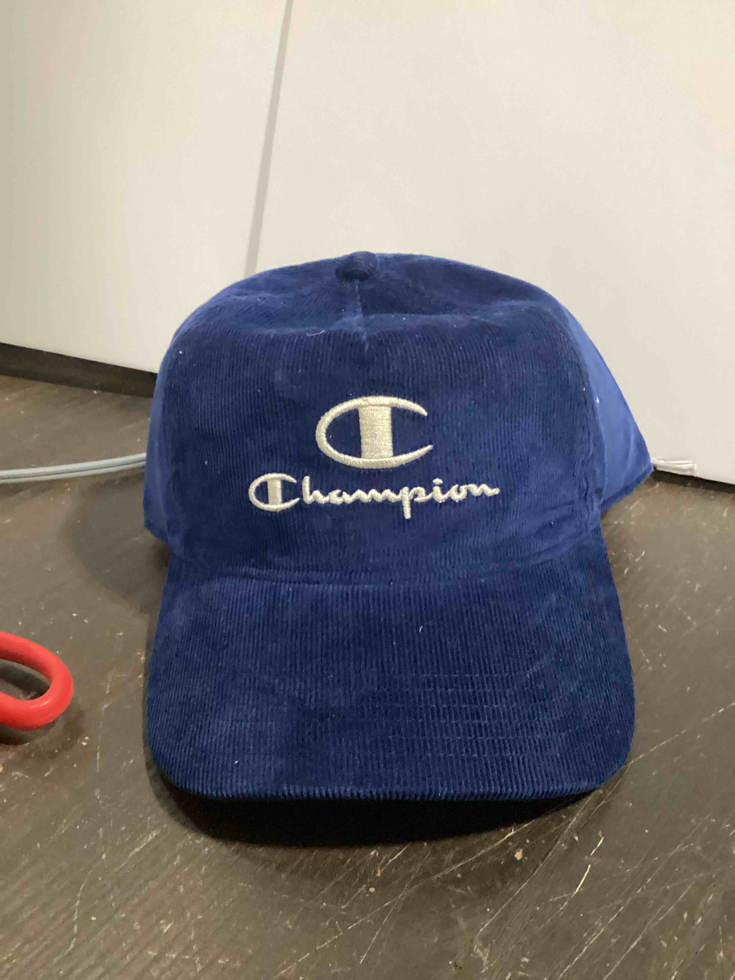 Condition photo showing Good Condition for champion men's pursuit corduroy snapback adjustable cap