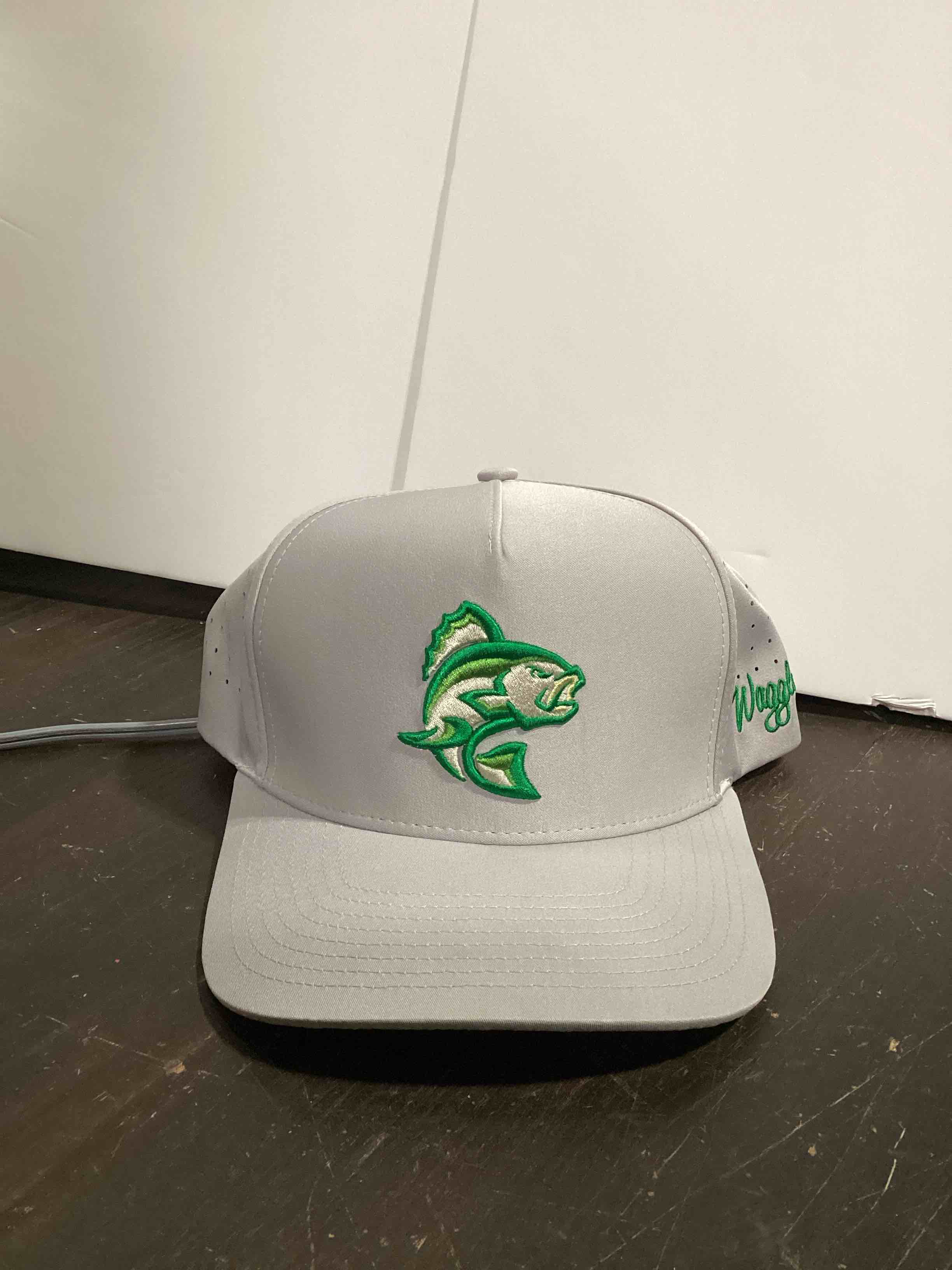 Condition photo showing Good Condition for largemouth hat