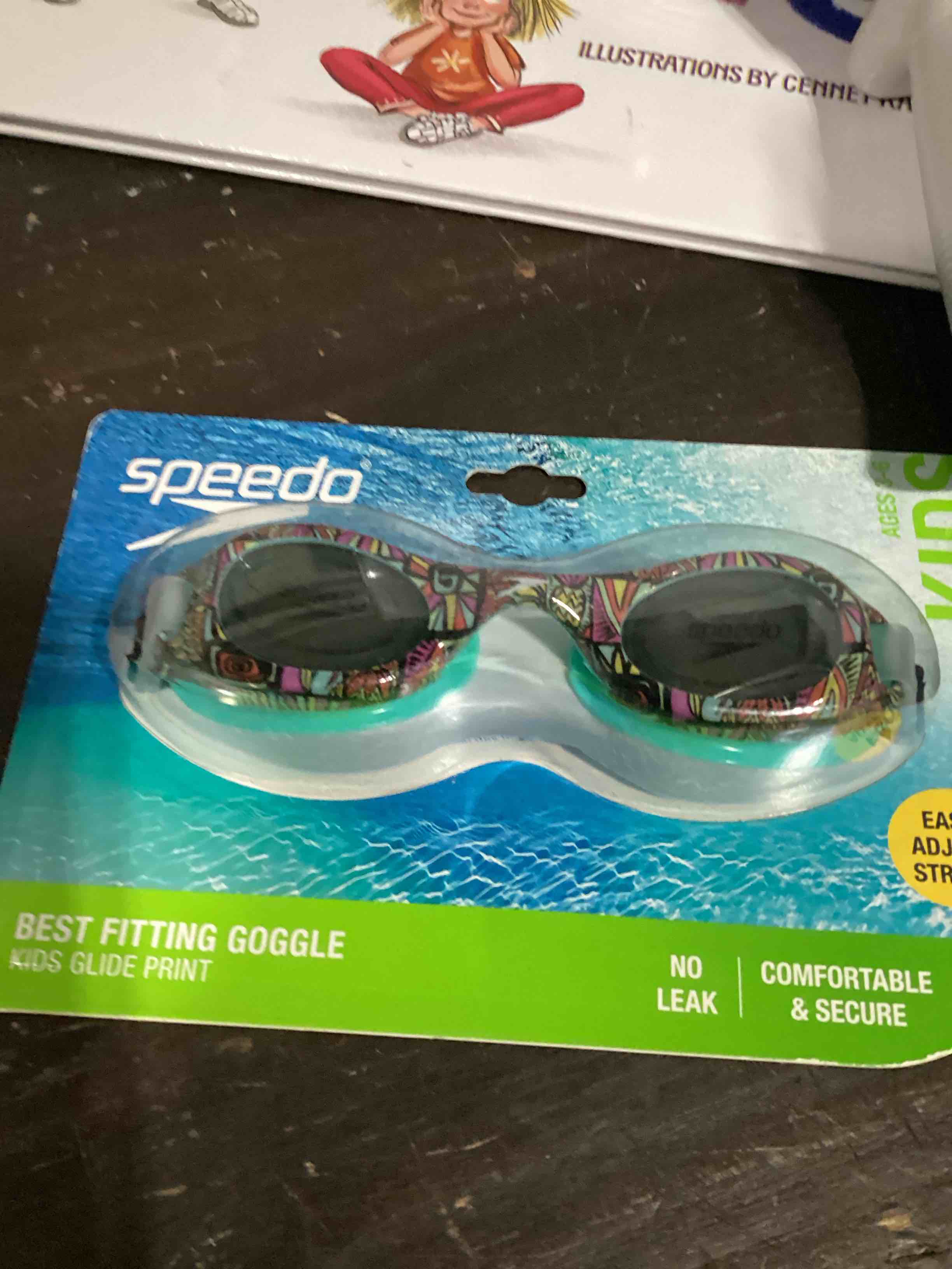 Condition photo showing New/Like New for speedo kids' glide printed swim goggles - black multi: ages 3-6, anti-fog, adjustable strap