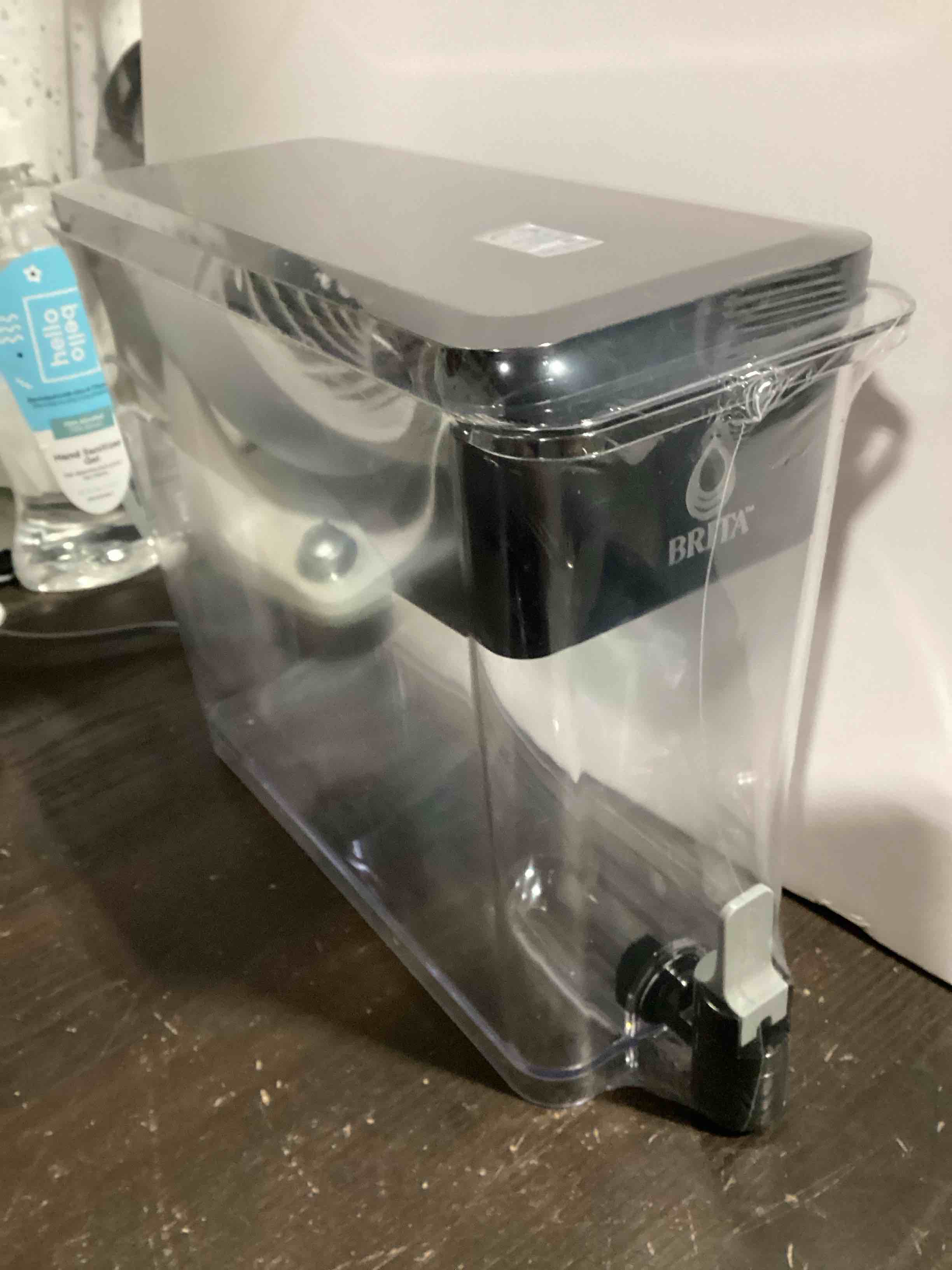 Condition photo showing Good Condition for brita ultramax large water dispenser with 1 britaplus filter, 27 cup, white (package may vary) plus white
