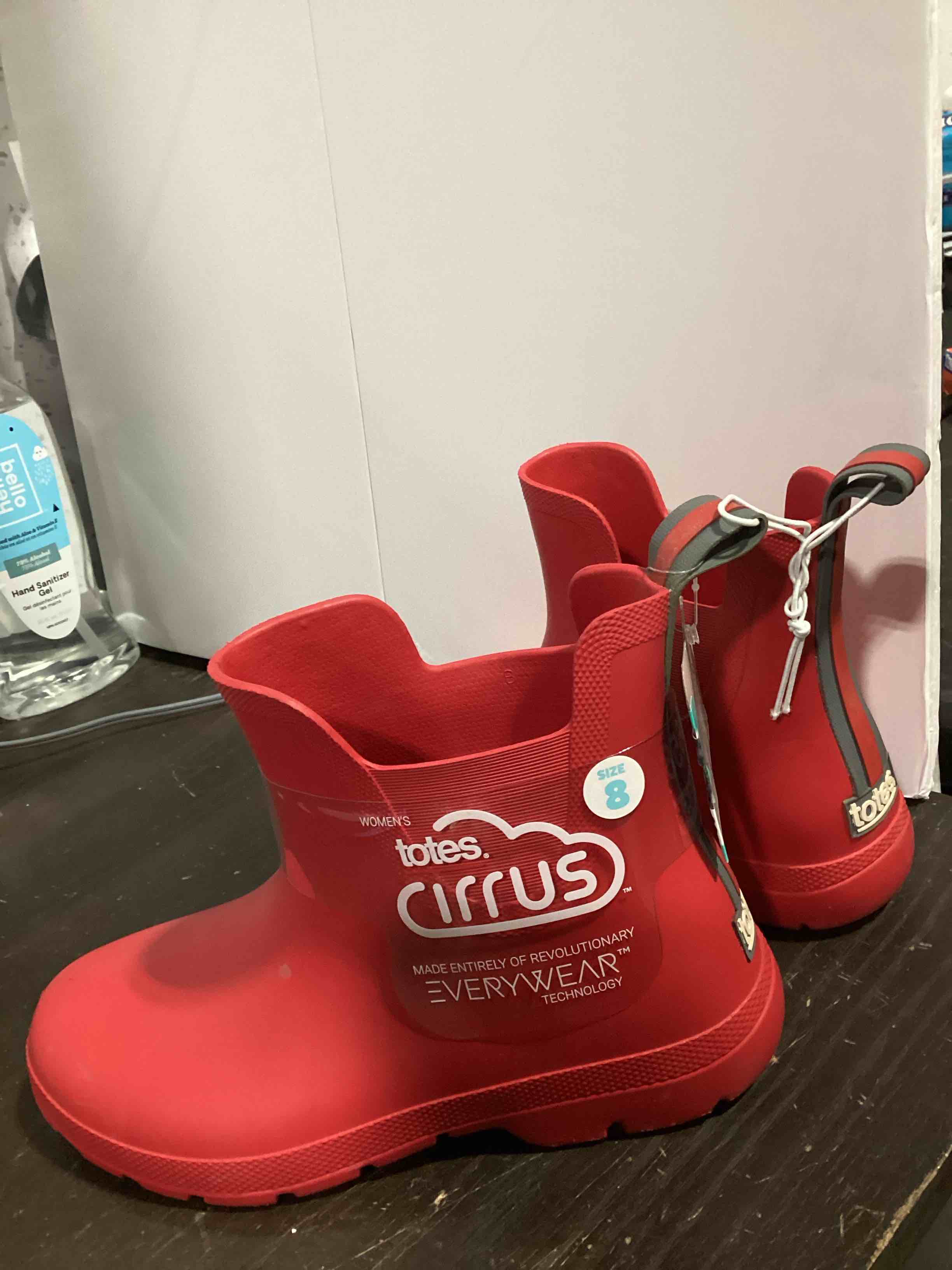 Condition photo showing Good Condition for size 8 totes ladies, chelsea ankle, rainbow, lightweight, waterproof, red