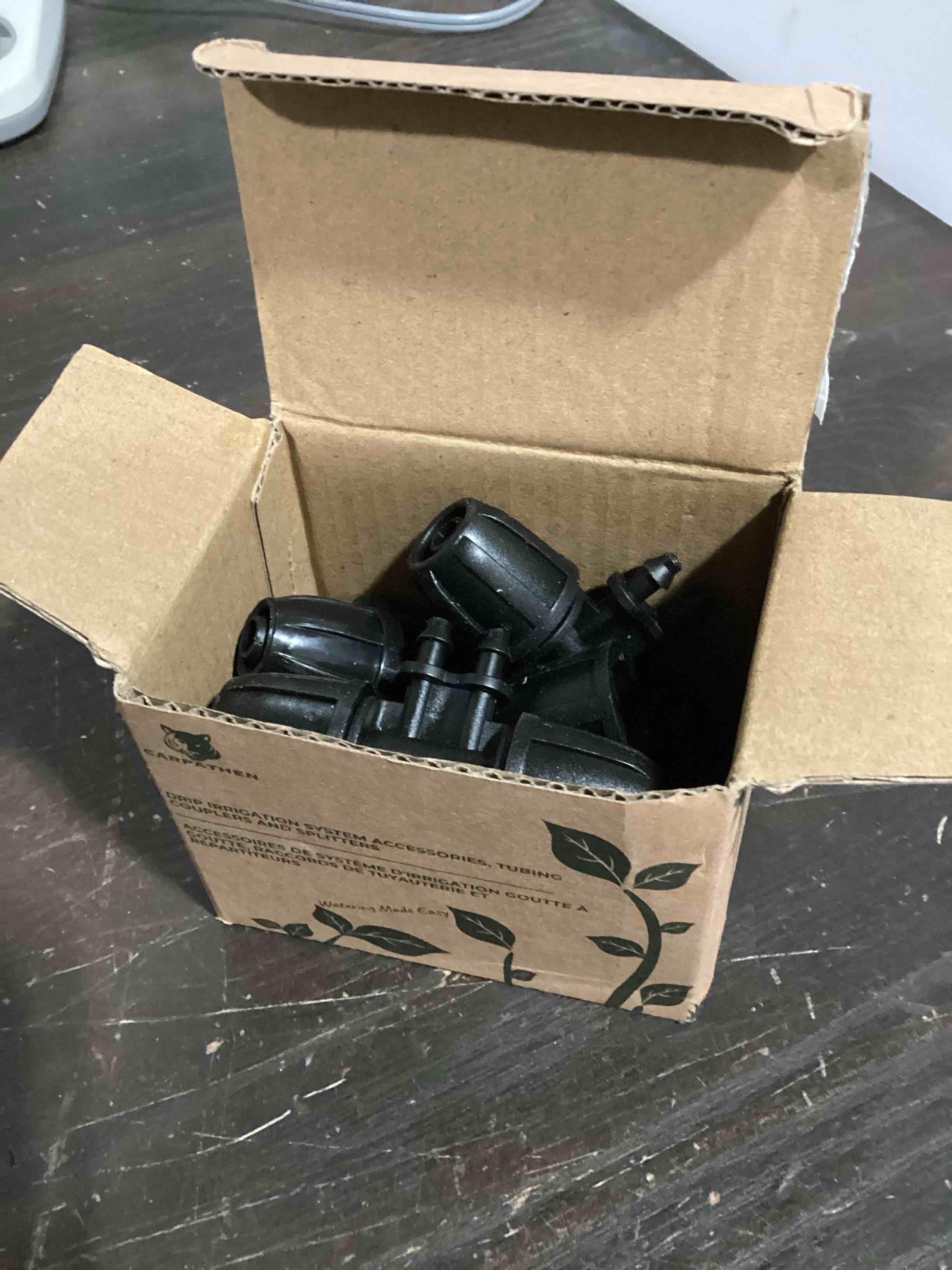 Condition photo showing Good Condition for carpathen drip irrigation fittings kit - 5/16” to 1/4” connectors - (15-pack) - 5 x barbed tee connector for 5/16 to 1/4 irrigation tubing - 5 x tee splitter for 1/4 tubing - 5 x 1/4 end plugs