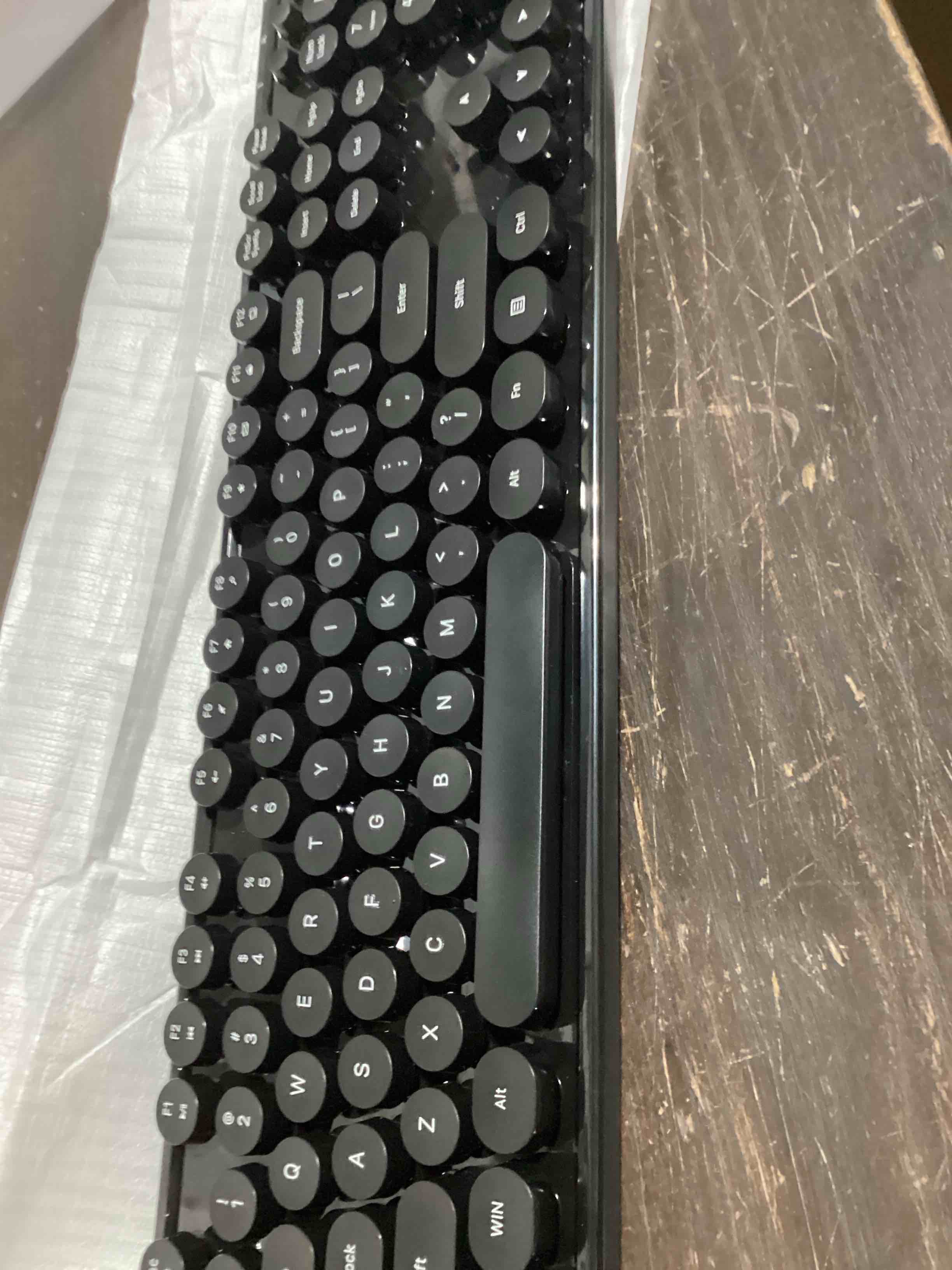 Condition photo showing Good Condition for wireless keyboard and mouse combo, retro style keyboard with round keycaps, 2.4ghz dropout-free connection mouse with 3 adjustable dpi for windows notebook pc (black)
