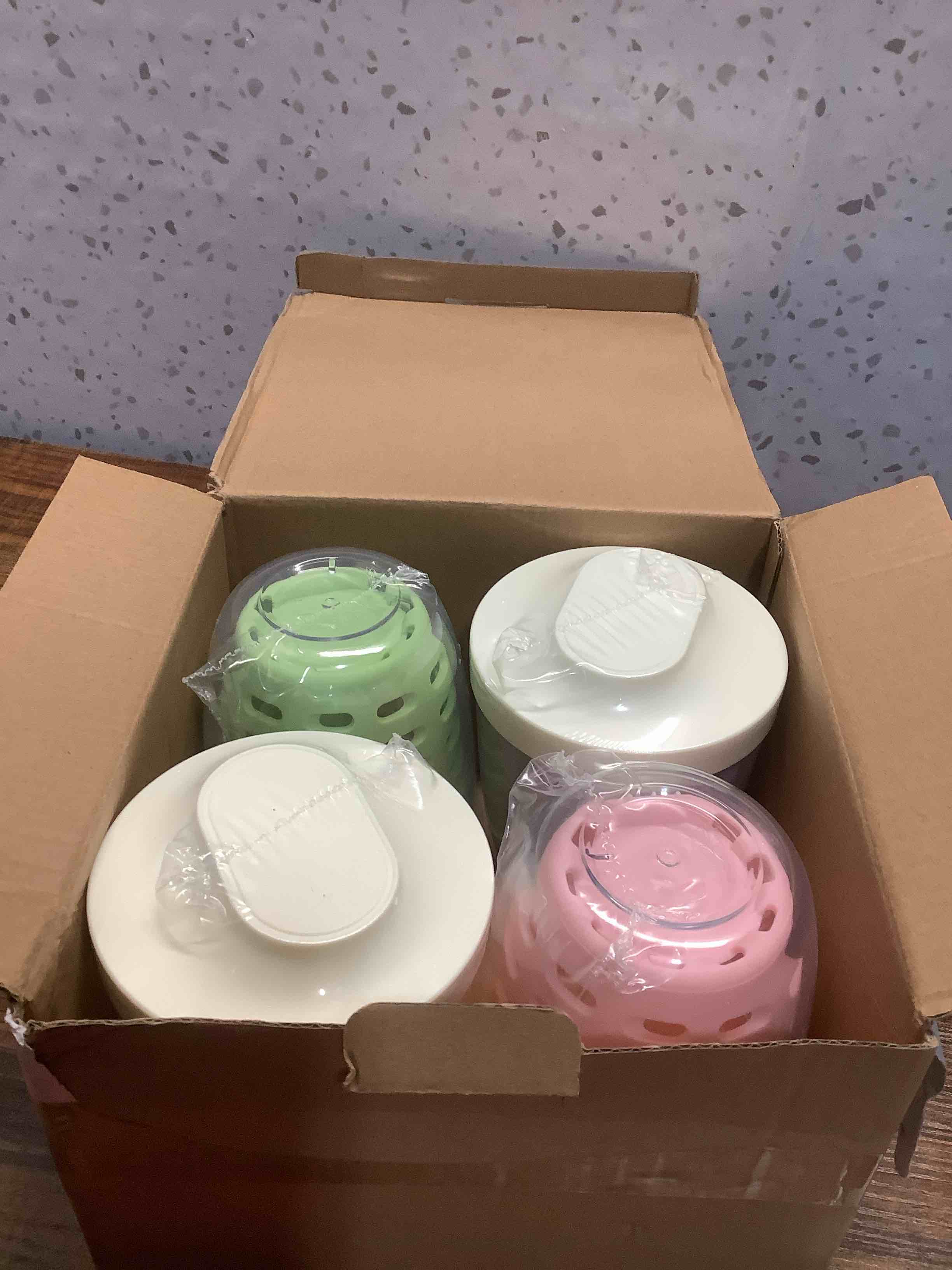 Condition photo showing Good Condition for Fruit Salad Storage Cup With Lids and Fork, 20 Oz Plastic Airtight Fruit Storage Containers for fridge with BPA-Free, Leak-Proof, Reusable for Office,Party,Travel. (pink+green+yellow+purple)