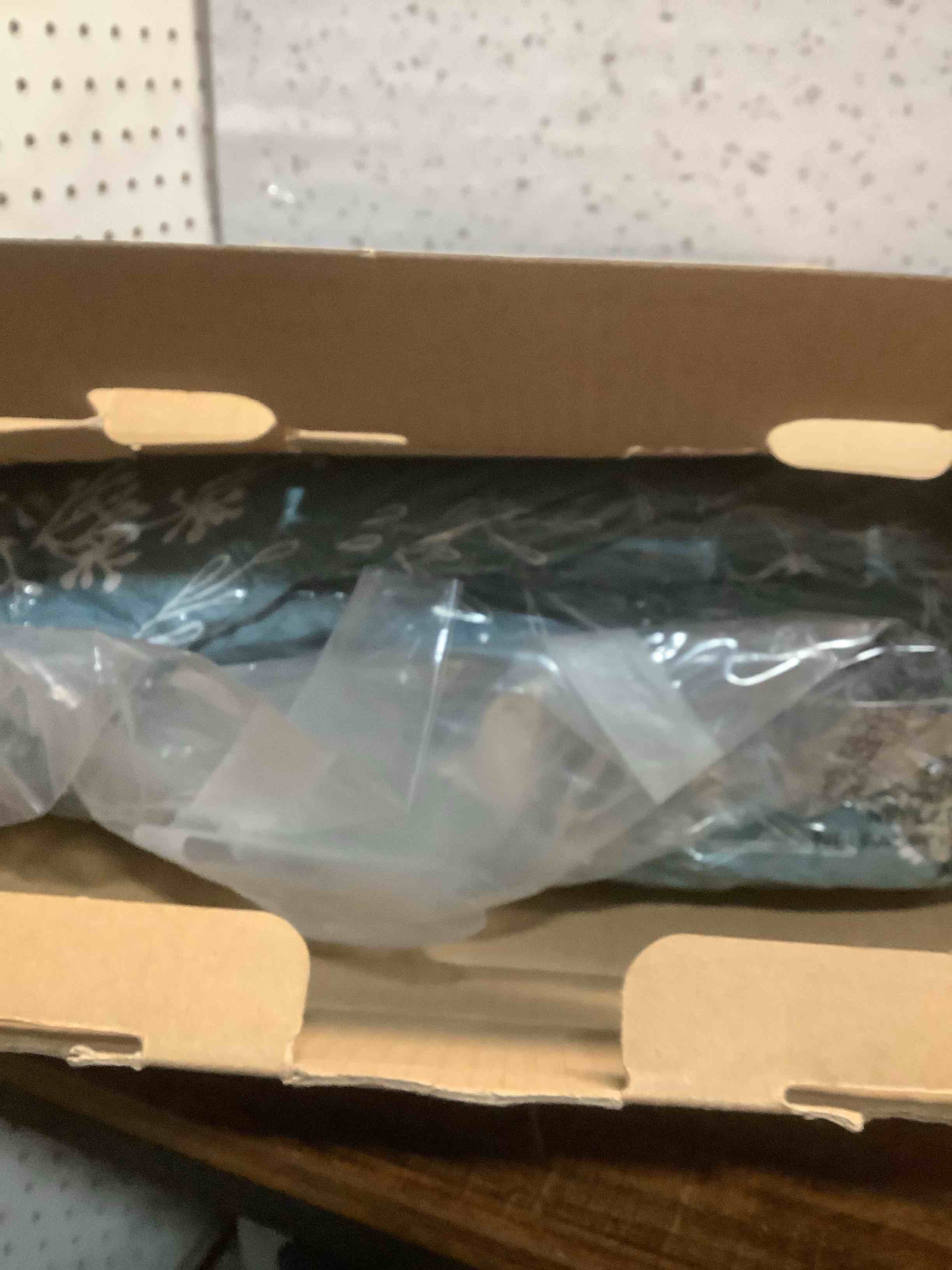 Condition photo showing Good Condition for Bedsure Full Comforter Set - Mineral Blue Bed Set, 3 Pieces Cute Floral Bedding, 1 Soft Reversible Botanical Flowers Comforter and 2 Pillow Shams Full 11 - Mineral Blue