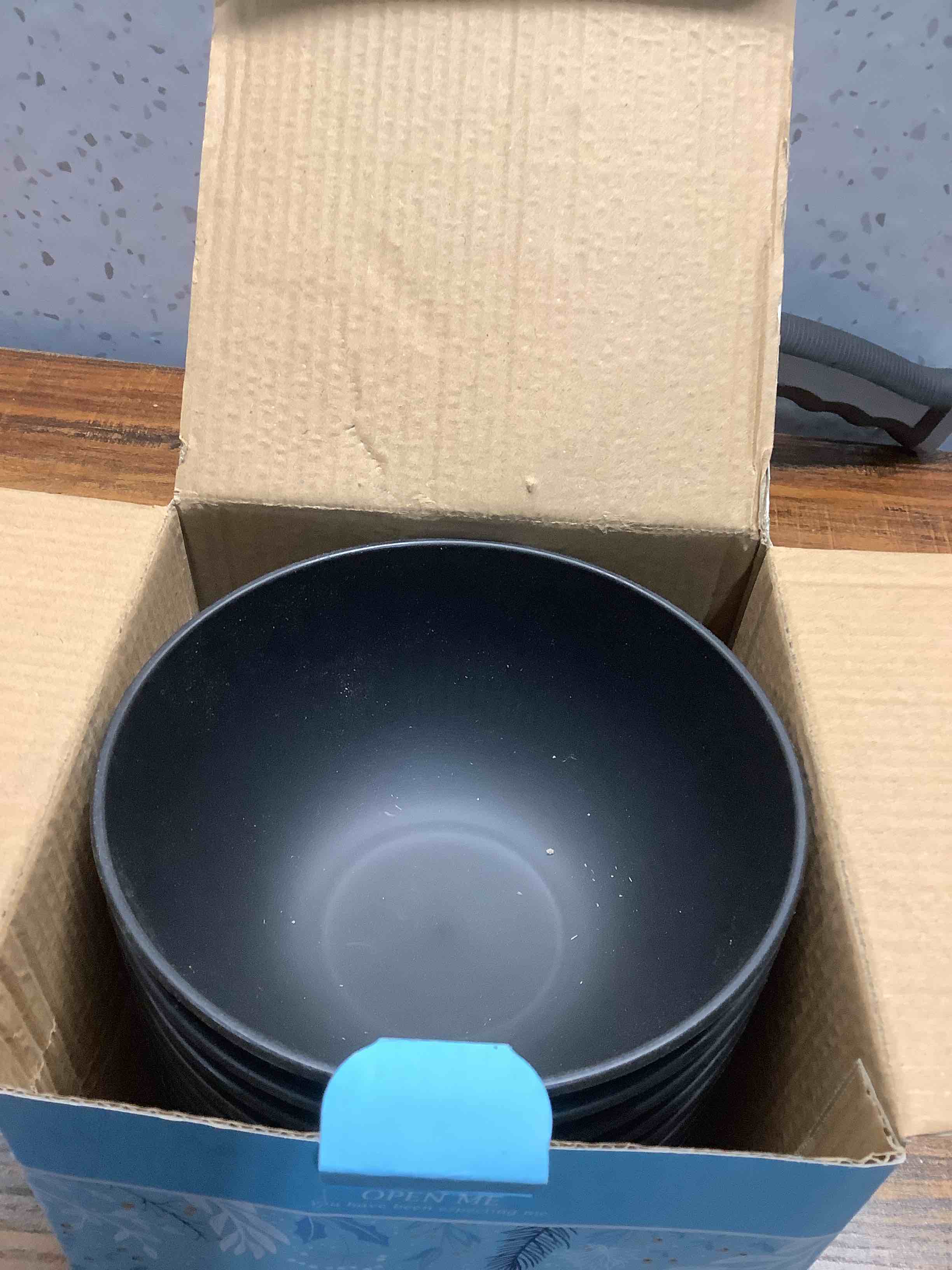 Condition photo showing Good Condition for Wrova Wheat Straw Bowl Sets of 8,Unbreakable Cereal Bowl 26 OZ,Microwave and Dishwasher Safe Bowls,Salad Bowl suitable for Cereal,Salad,Snack and Soup. Winter-Pure Black 26oz Round Black