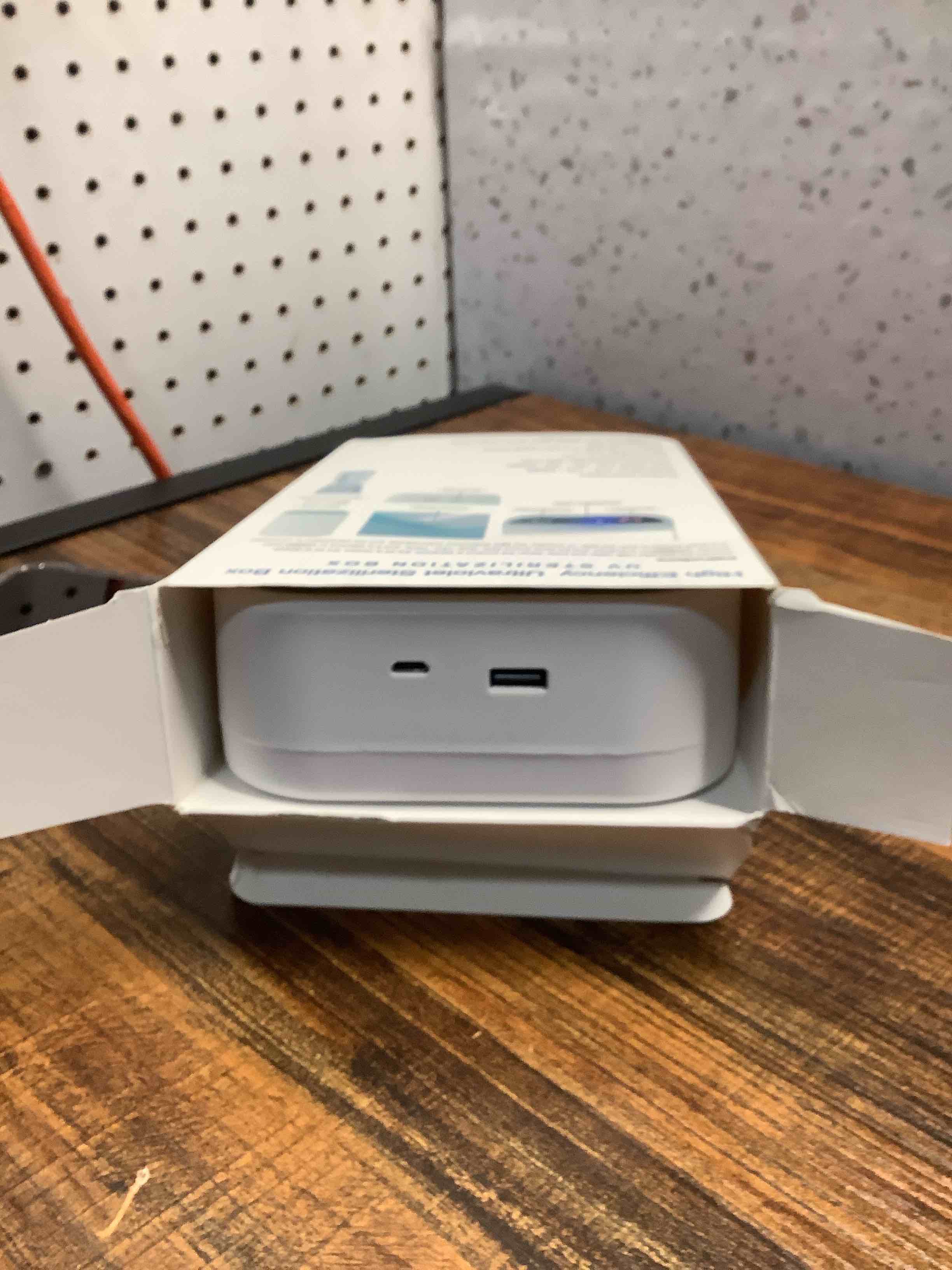 Condition photo showing Good Condition for Nail Tool Sterilizer with Blue Light,Portable USB Sterilizer For Nail Tools Nail Cleaning Box Beauty Tool Cleaner Machine for for Nail Salon, Tweezers, Jewelry, Phone, Manicure Tools Cleaning