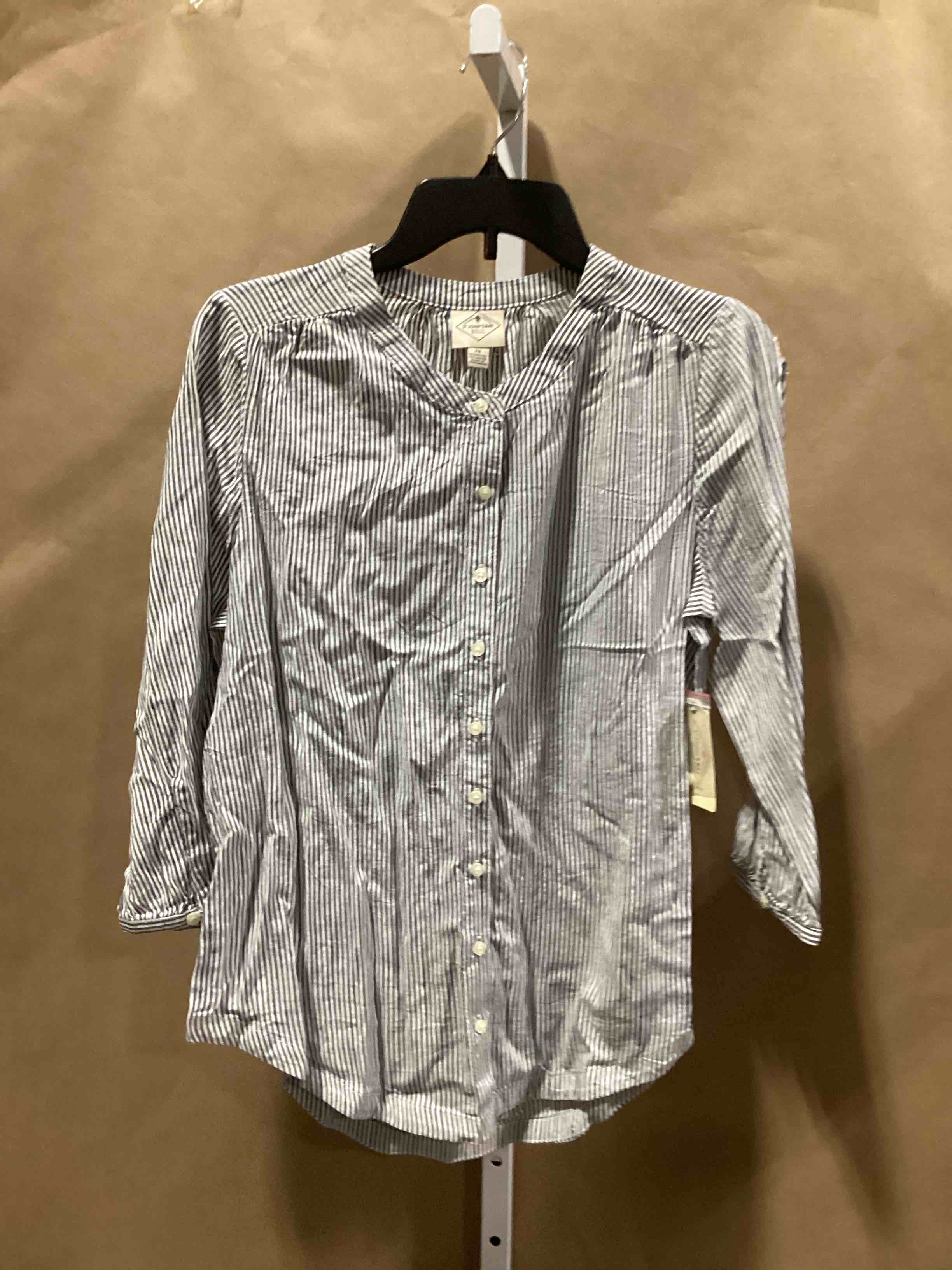 st. John’s Bay ladies striped button-down shirt petite small, navy stripe