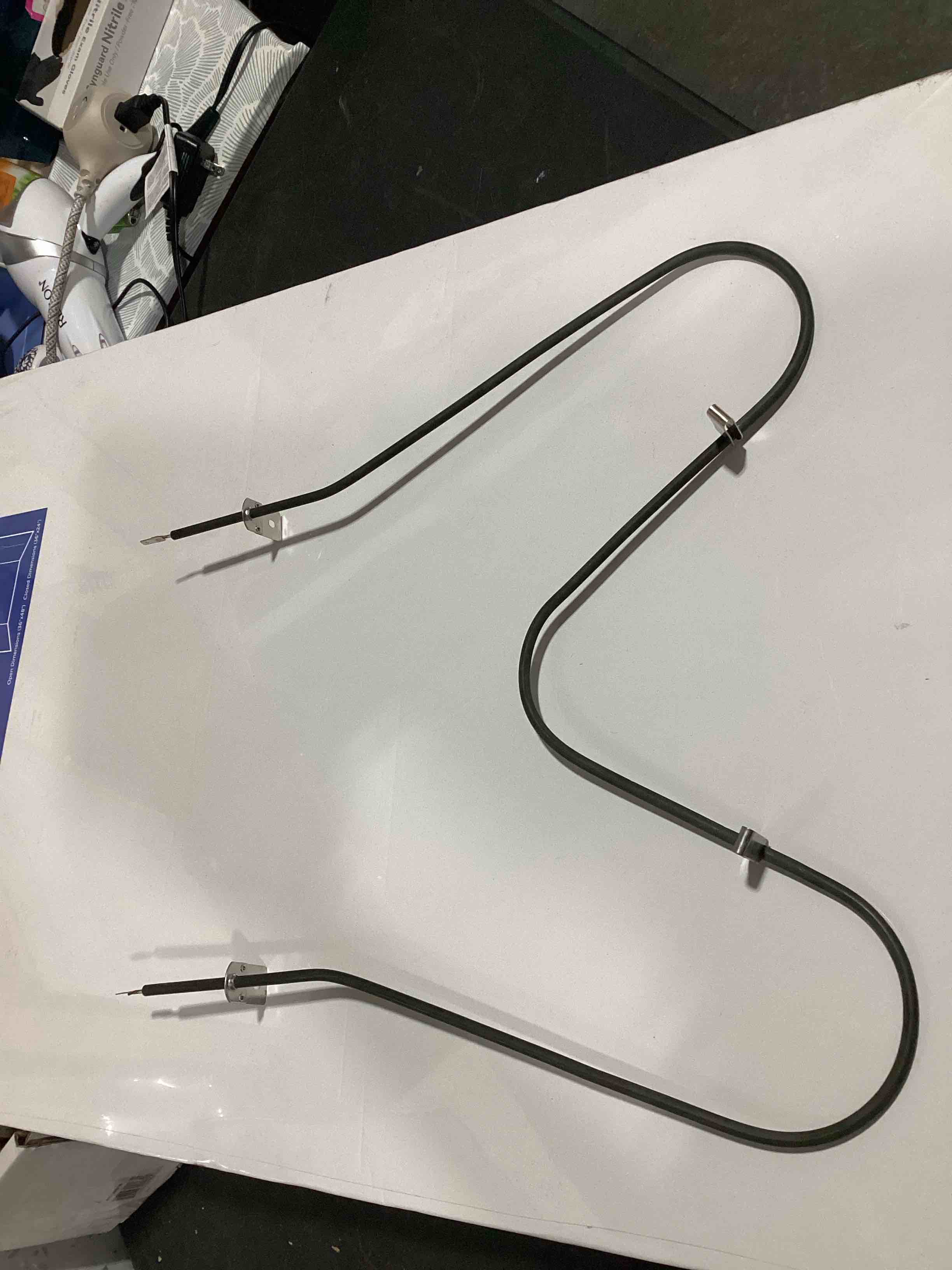 Condition photo showing Good Condition for 316075104 oven bake heating element by blutoget- compatible with frigidaire kenmore oven replaces 316075103 316282600 316075100 ah2332301 ps438018 ap2125026 fef366ecd fef366emd fef326fsef fef3048lsm