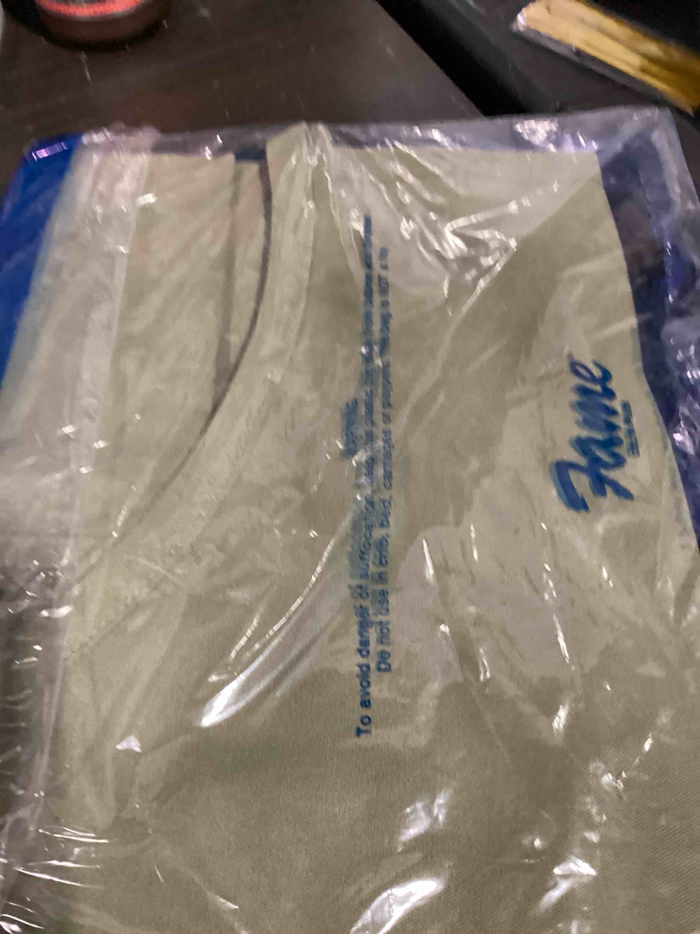 Condition photo showing New/Like New for fame delta plus original three pocket bib apron - f10 - sage (wfa18913sa)