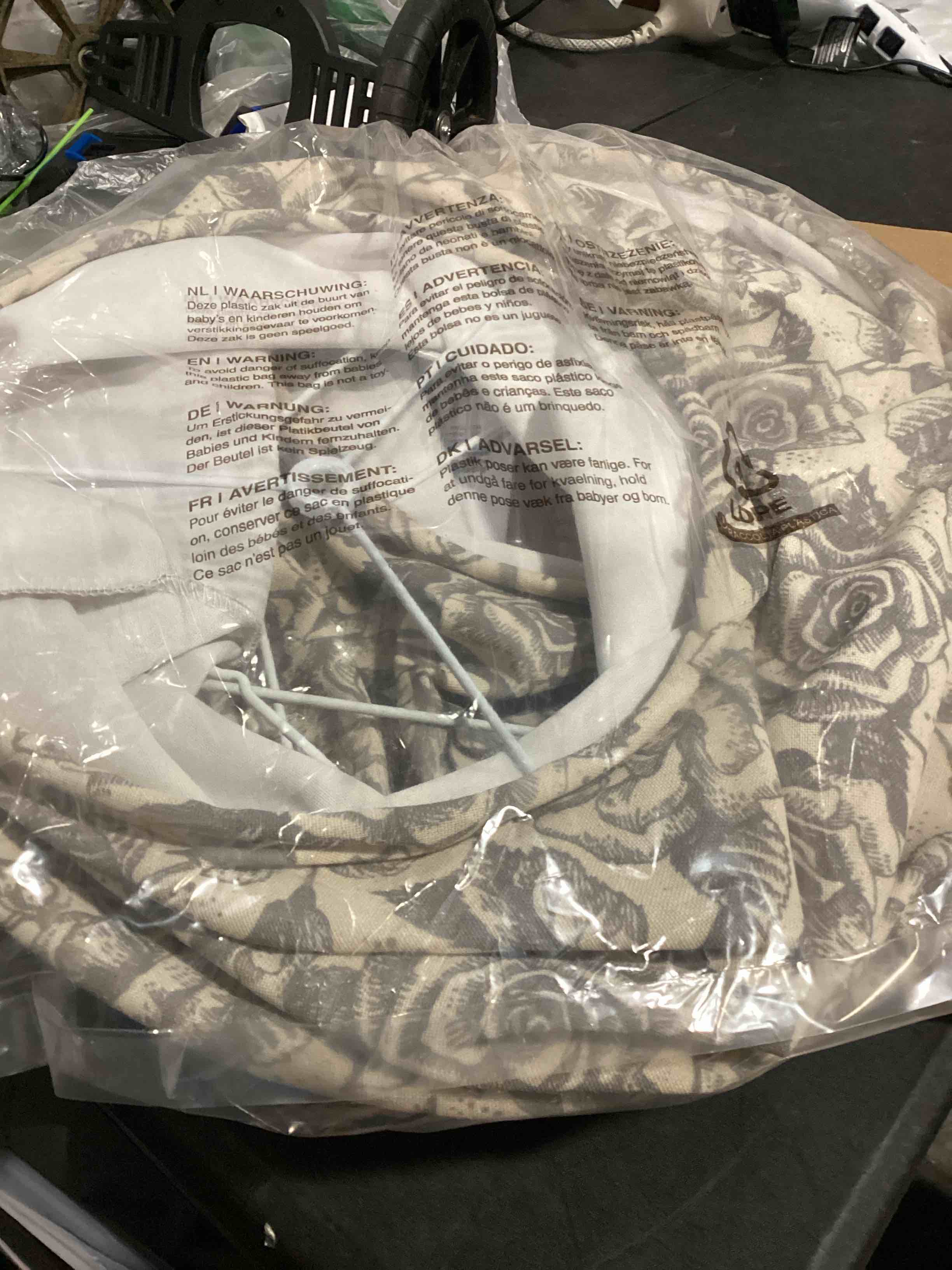 Condition photo showing Good Condition for tootoo star lamp shades set of 2, printed lampshades 10" top x 14" bottom x 10" high, replacement lamp shades for floor lamps,table lamp shade,easy assembly required