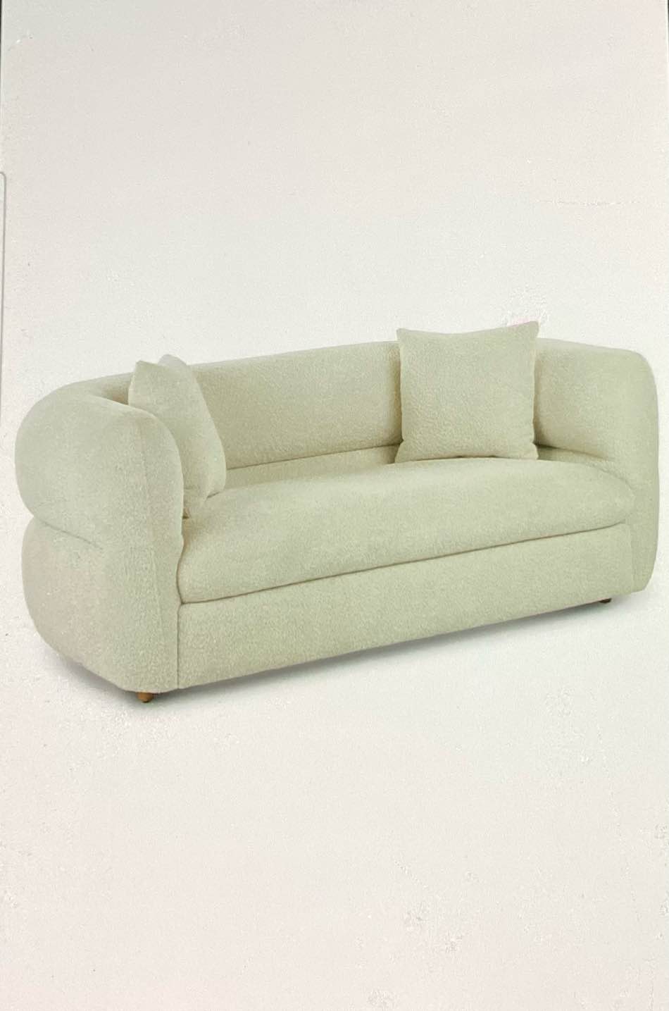 Condition photo showing New/Like New for color peyton pearl 1176–10sc loveseat cover size 30“ x 28“ x 4.3“