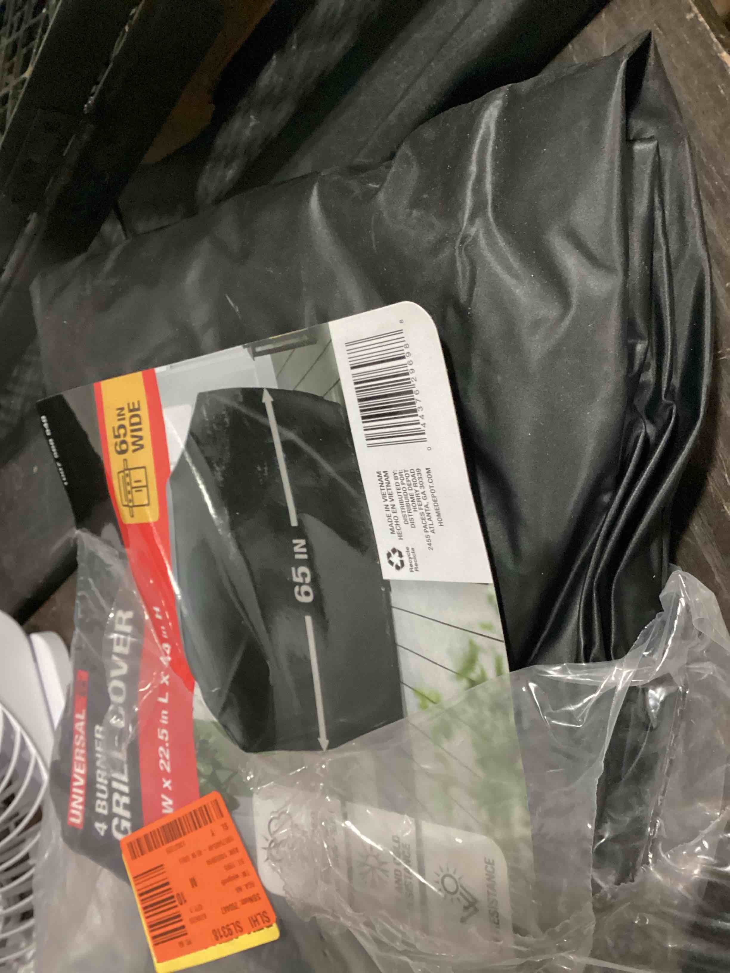 Condition photo showing Good Condition for private brand unbranded grill cover 65 in.