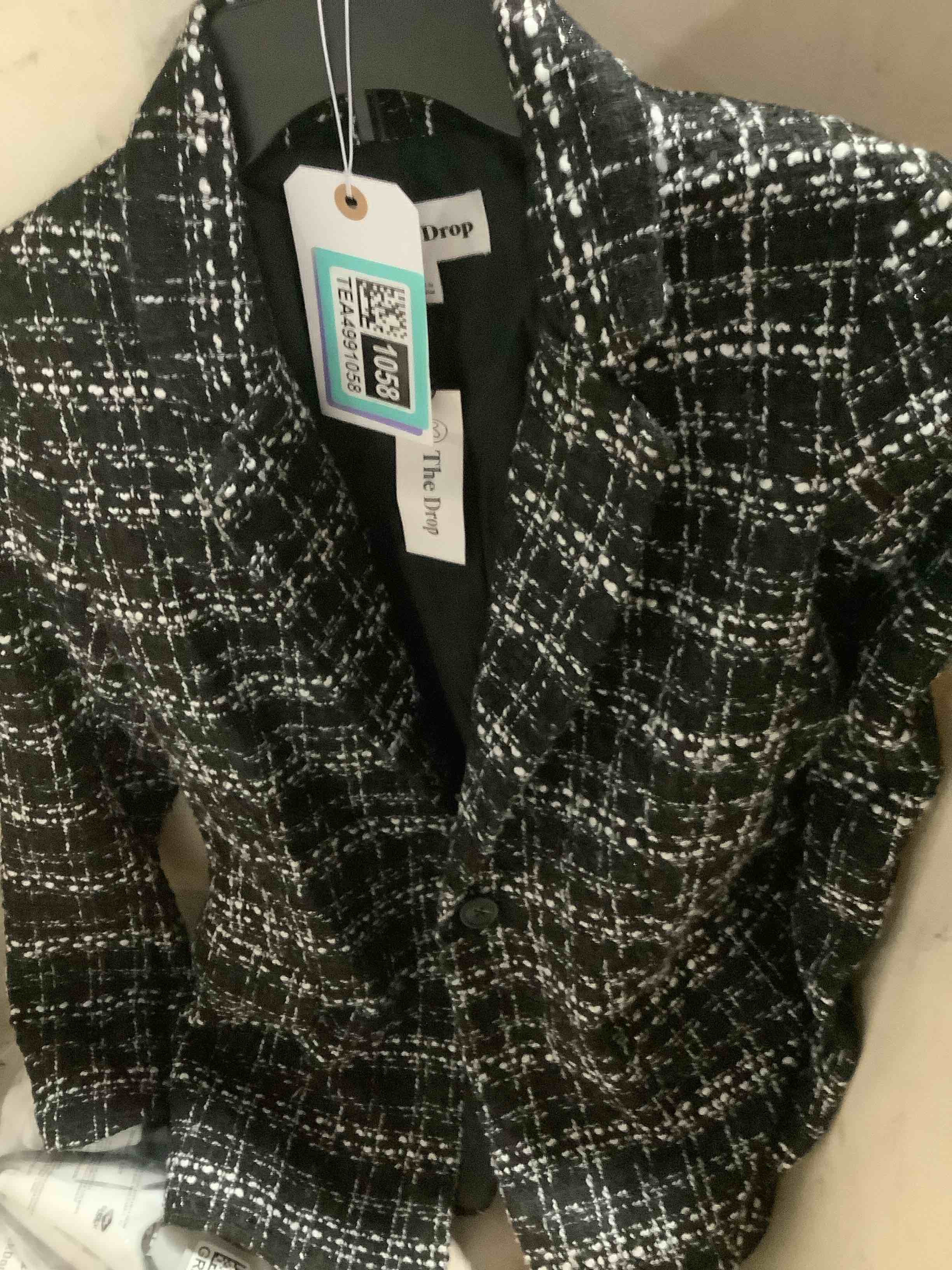 Condition photo showing New/Like New for the drop women's blake long blazer, black boucle, small