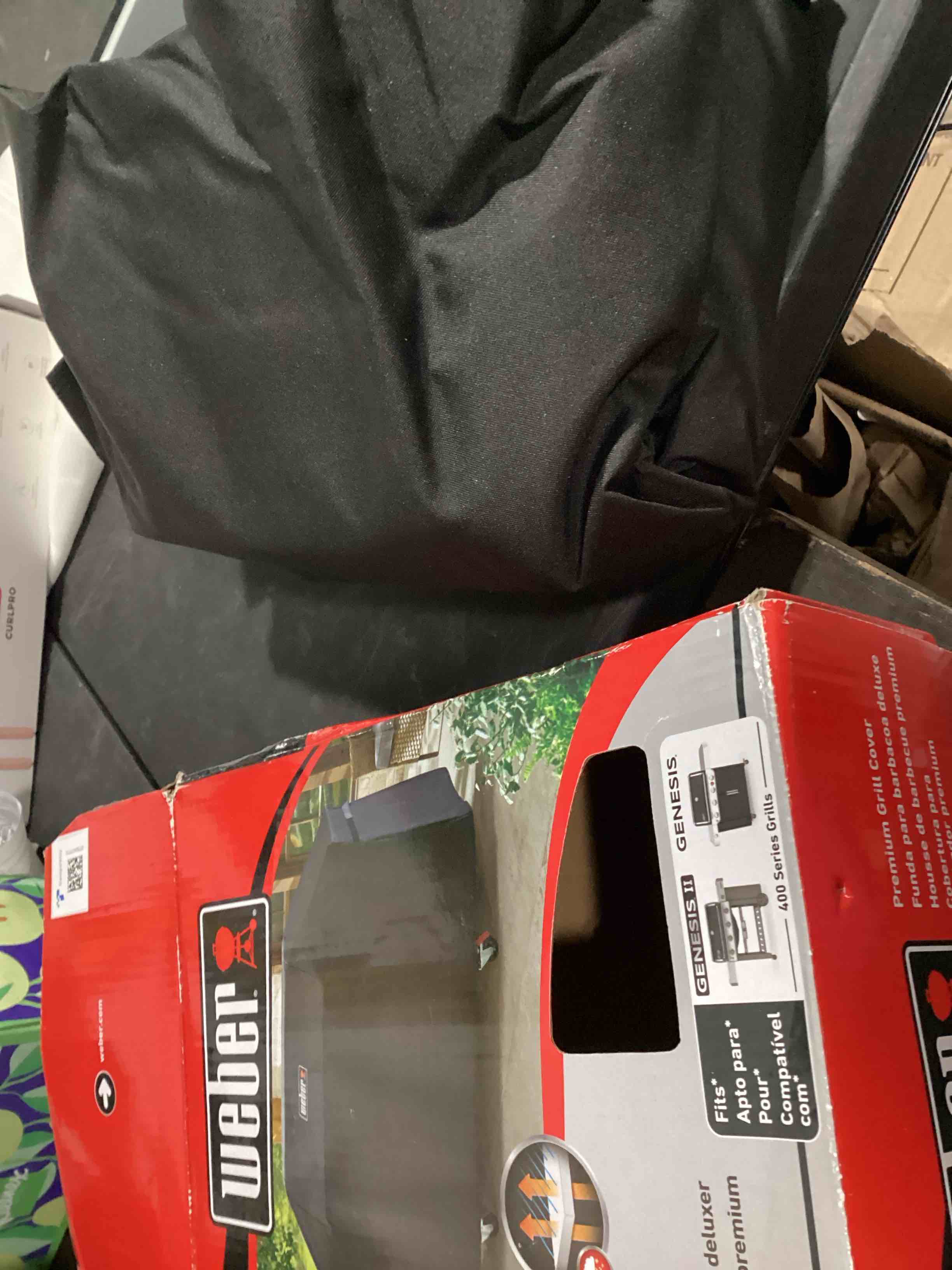 Condition photo showing Good Condition for genesis 400 series premium grill cover 400 series - 4 burner