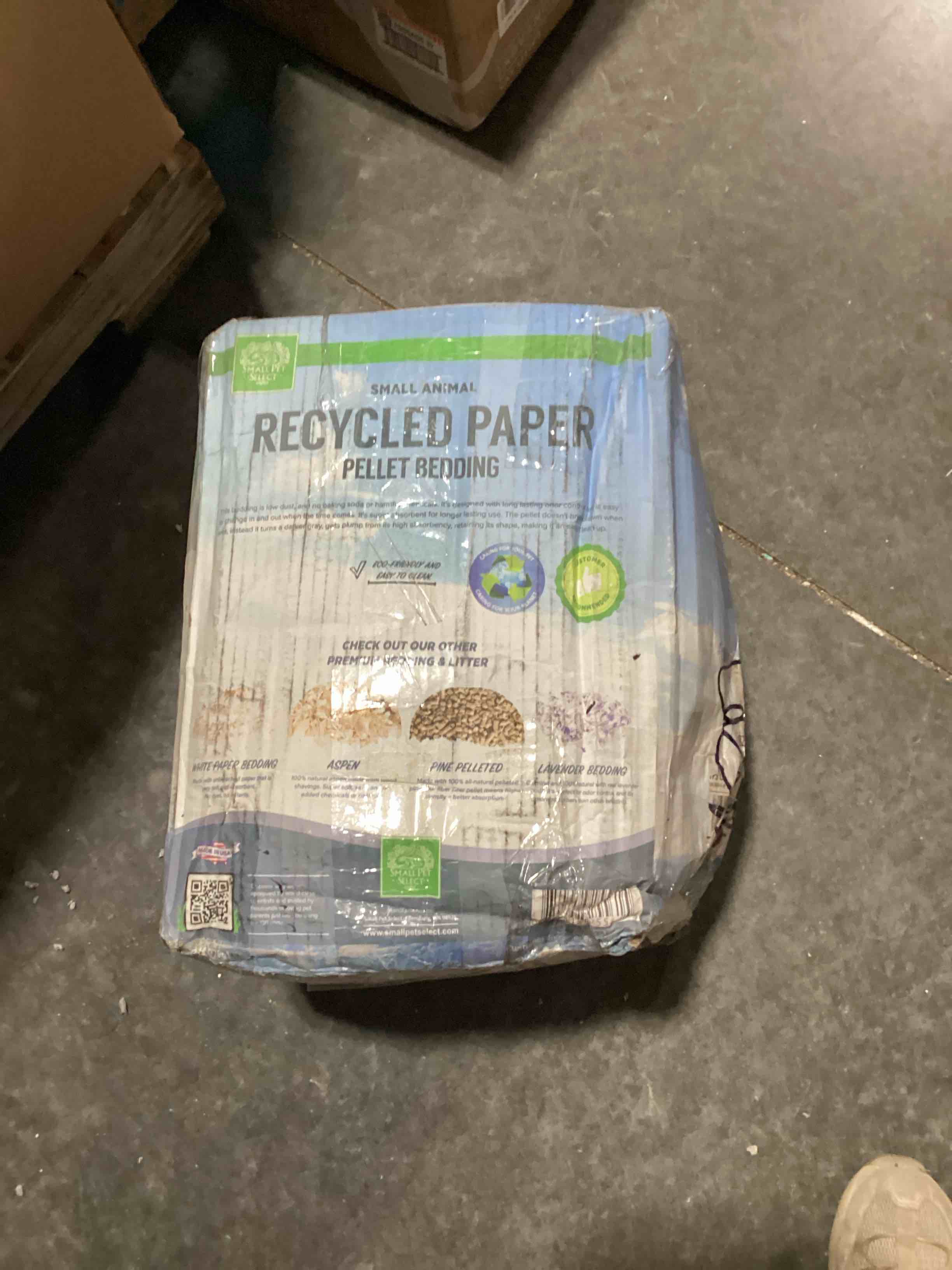 Condition photo showing Good Condition for small pet select recycled paper pellet bedding, litter for rabbit, guinea pig, hamster, bunny and other small animals, 20lb 20 lbs