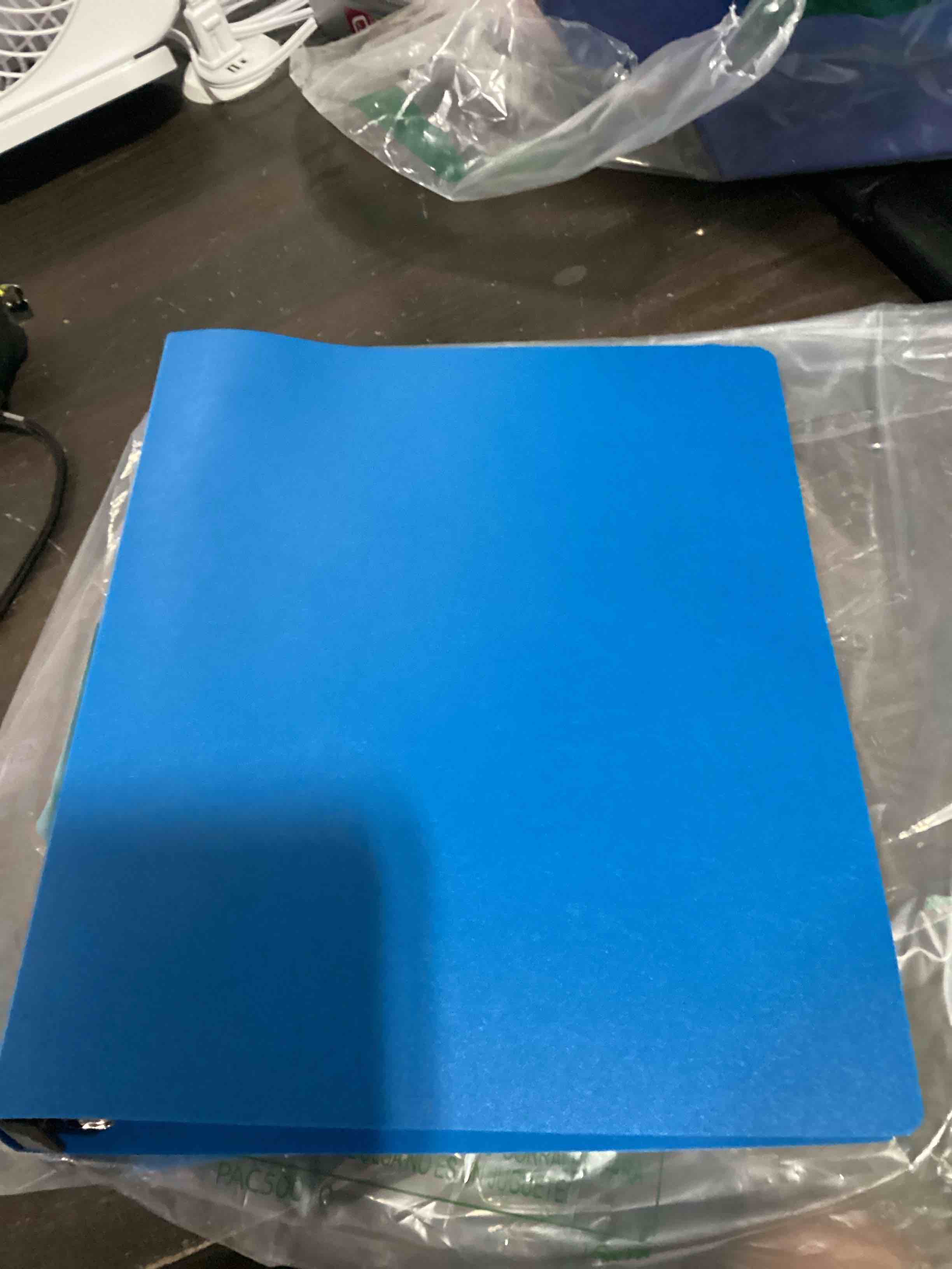 Condition photo showing New/Like New for avery hanging storage 3 ring binder  1 inch blue binder (14800)
