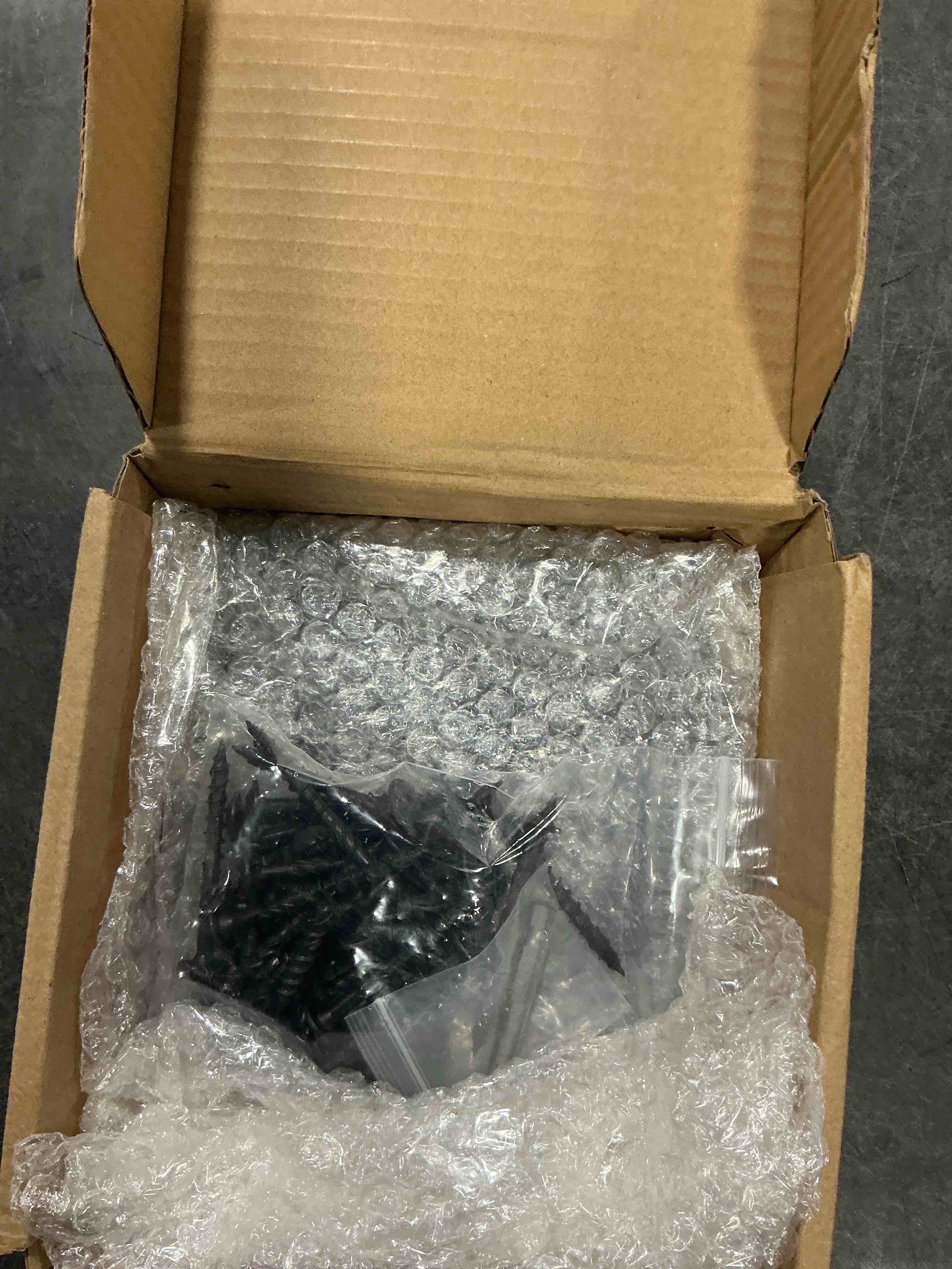 https://s3.amazonaws.com/lotting-images-prod/NonstopDeals/BRN3616313_1756688075269.jpeg