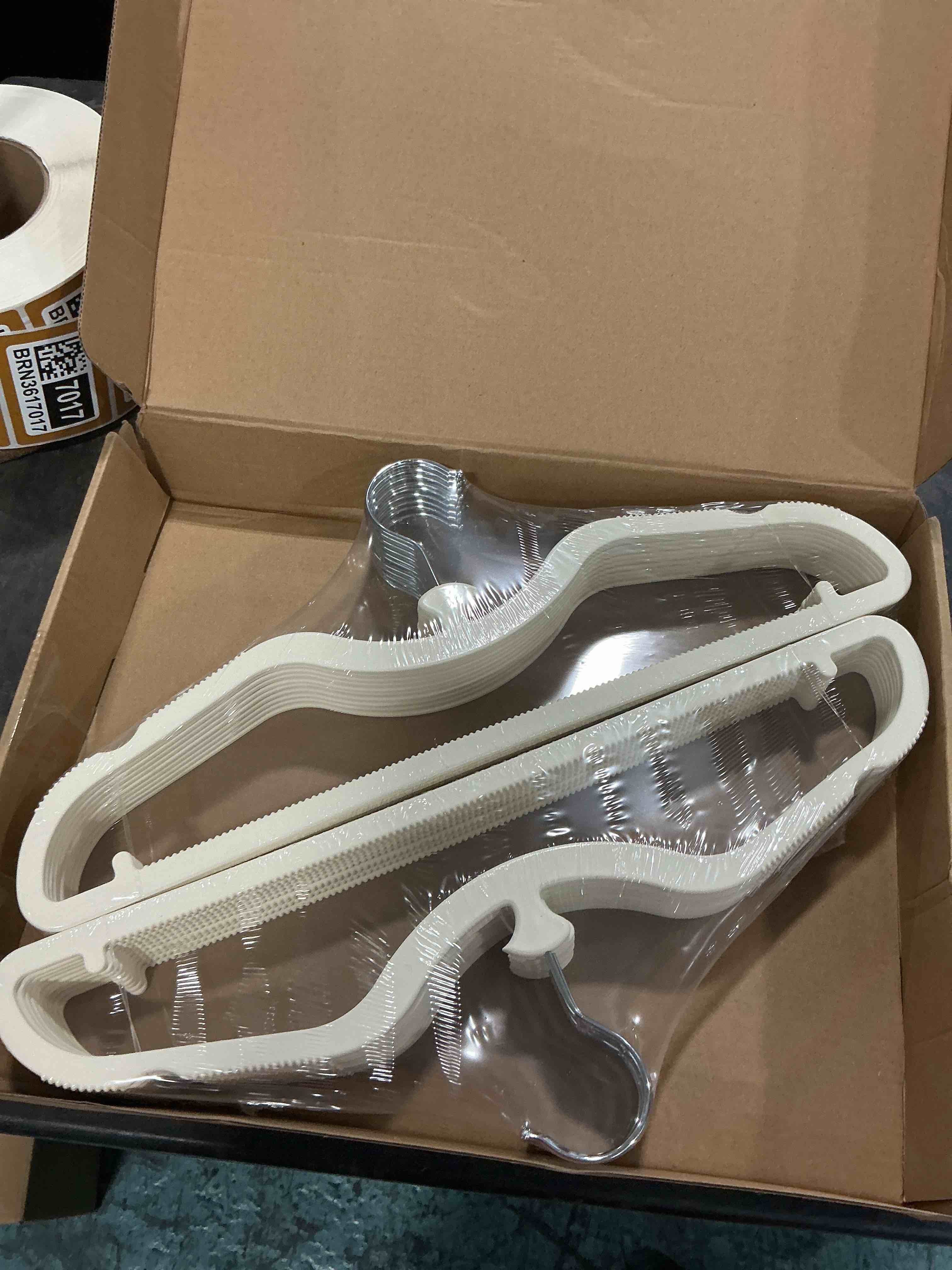https://s3.amazonaws.com/lotting-images-prod/NonstopDeals/BRN3617012_1757352129940.jpeg