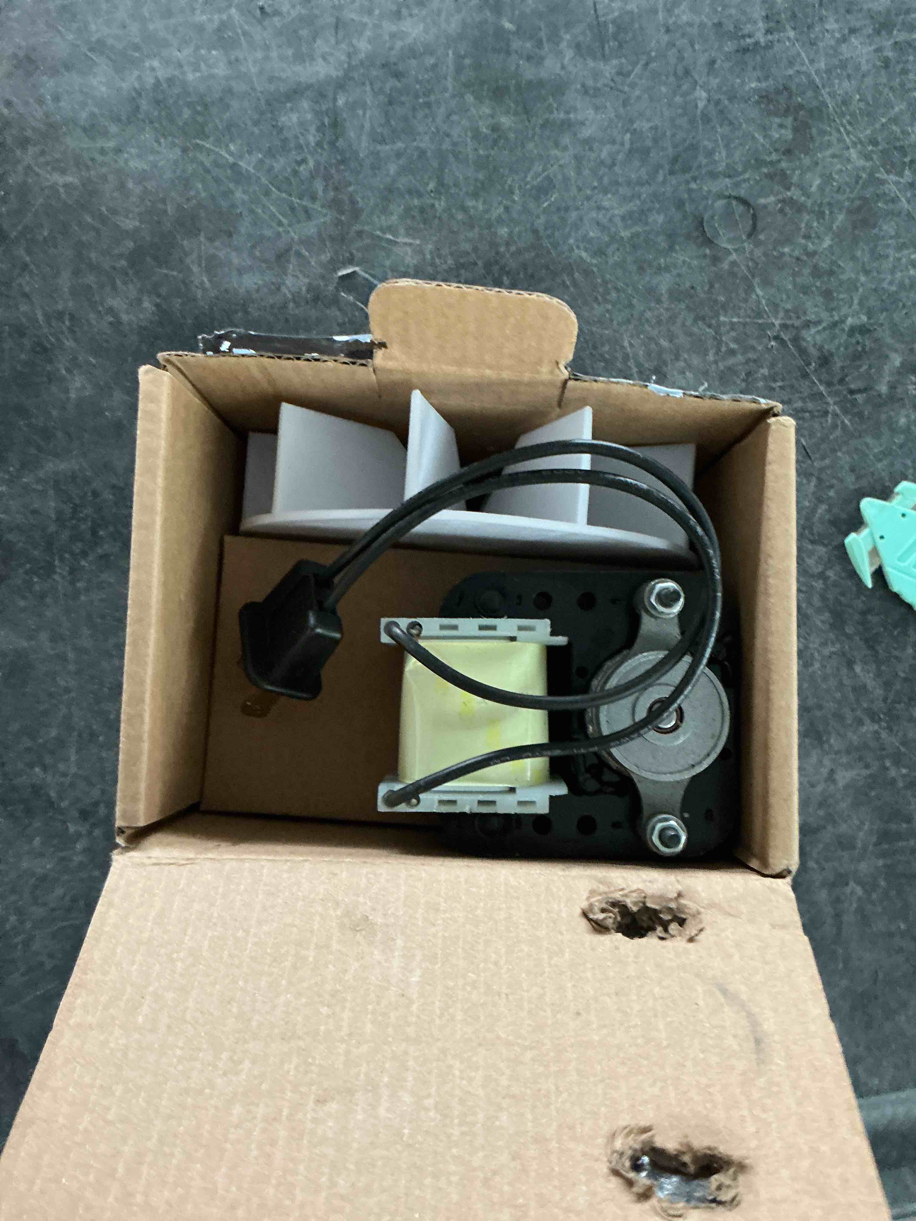 https://s3.amazonaws.com/lotting-images-prod/NonstopDeals/BRN3617200_1757432762994.jpeg