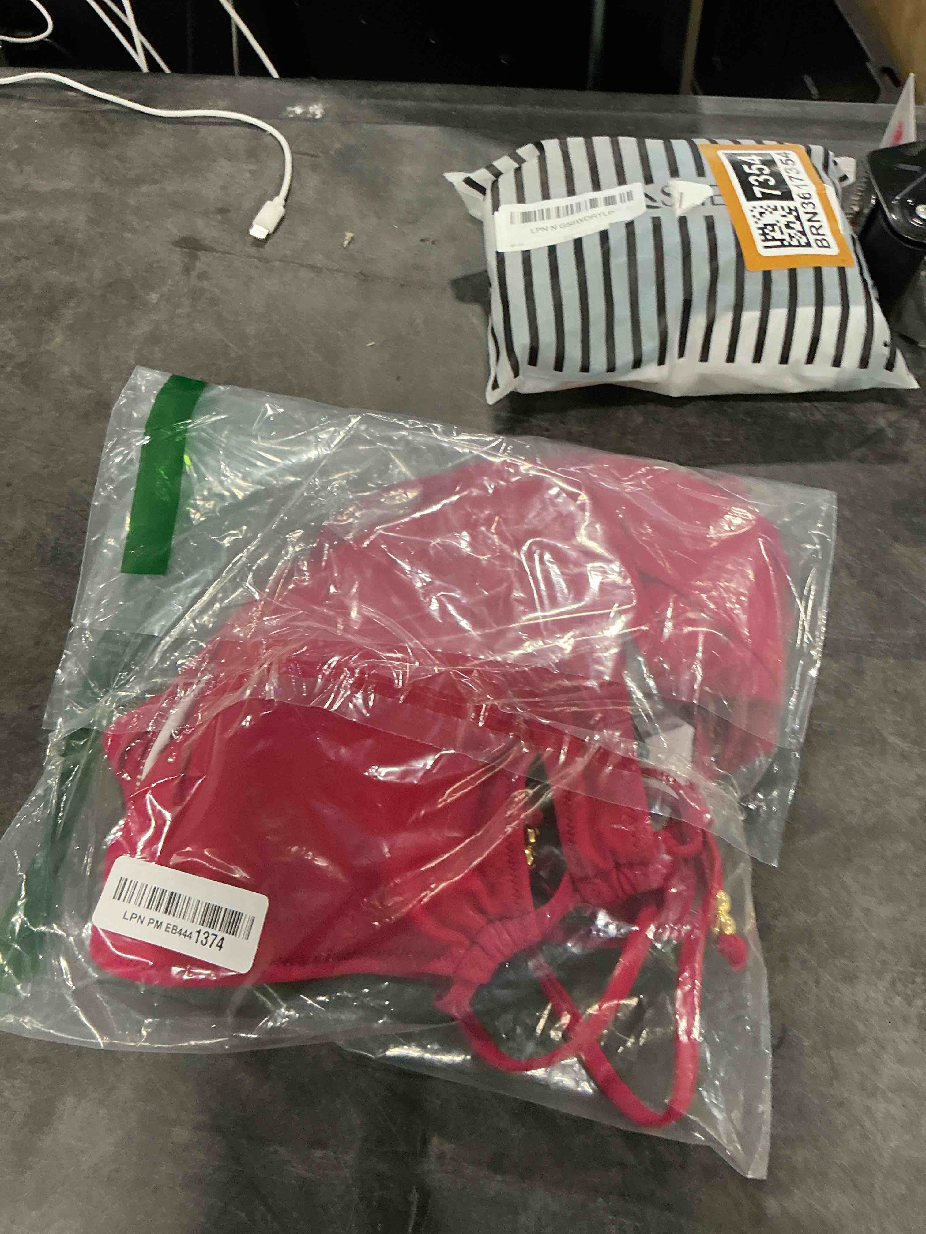 https://s3.amazonaws.com/lotting-images-prod/NonstopDeals/BRN3617355_1757458333044.jpeg