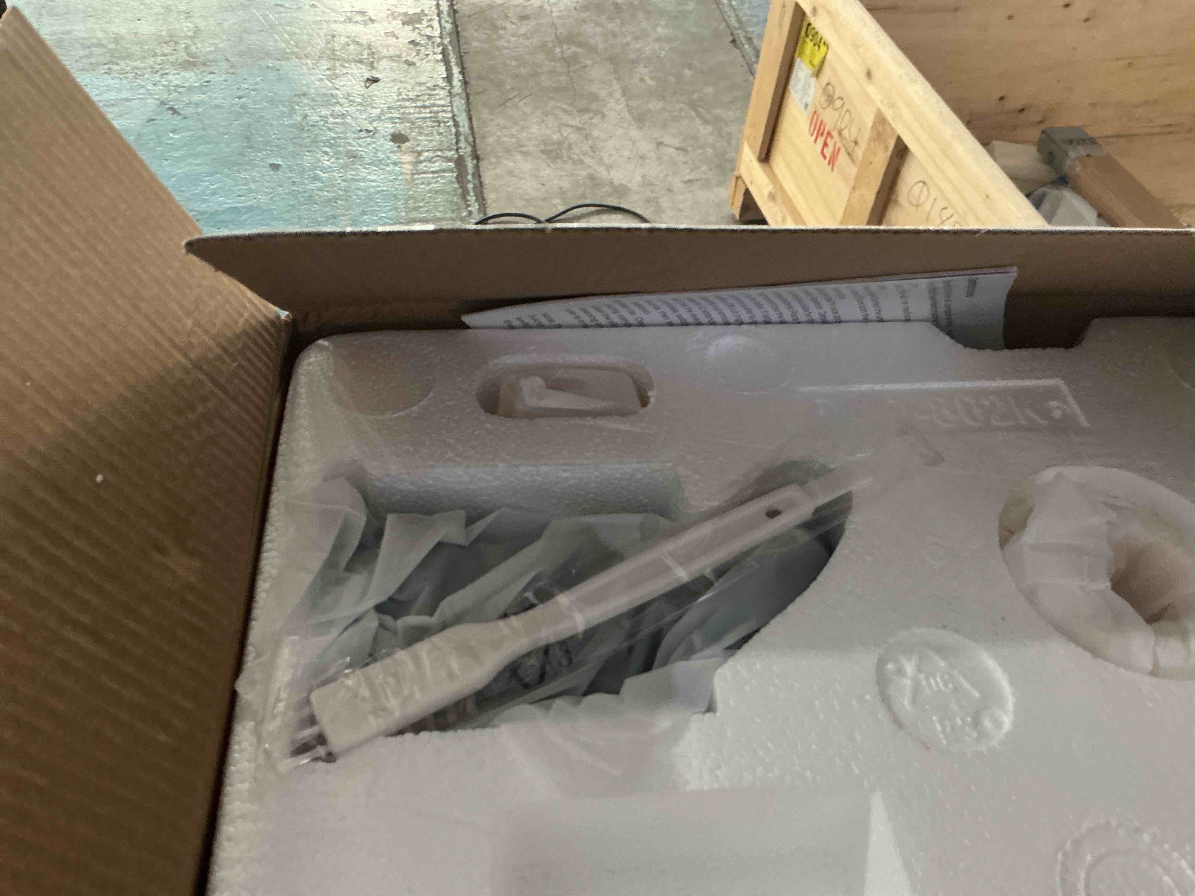 https://s3.amazonaws.com/lotting-images-prod/NonstopDeals/BRN3617833_1757716307149.jpeg