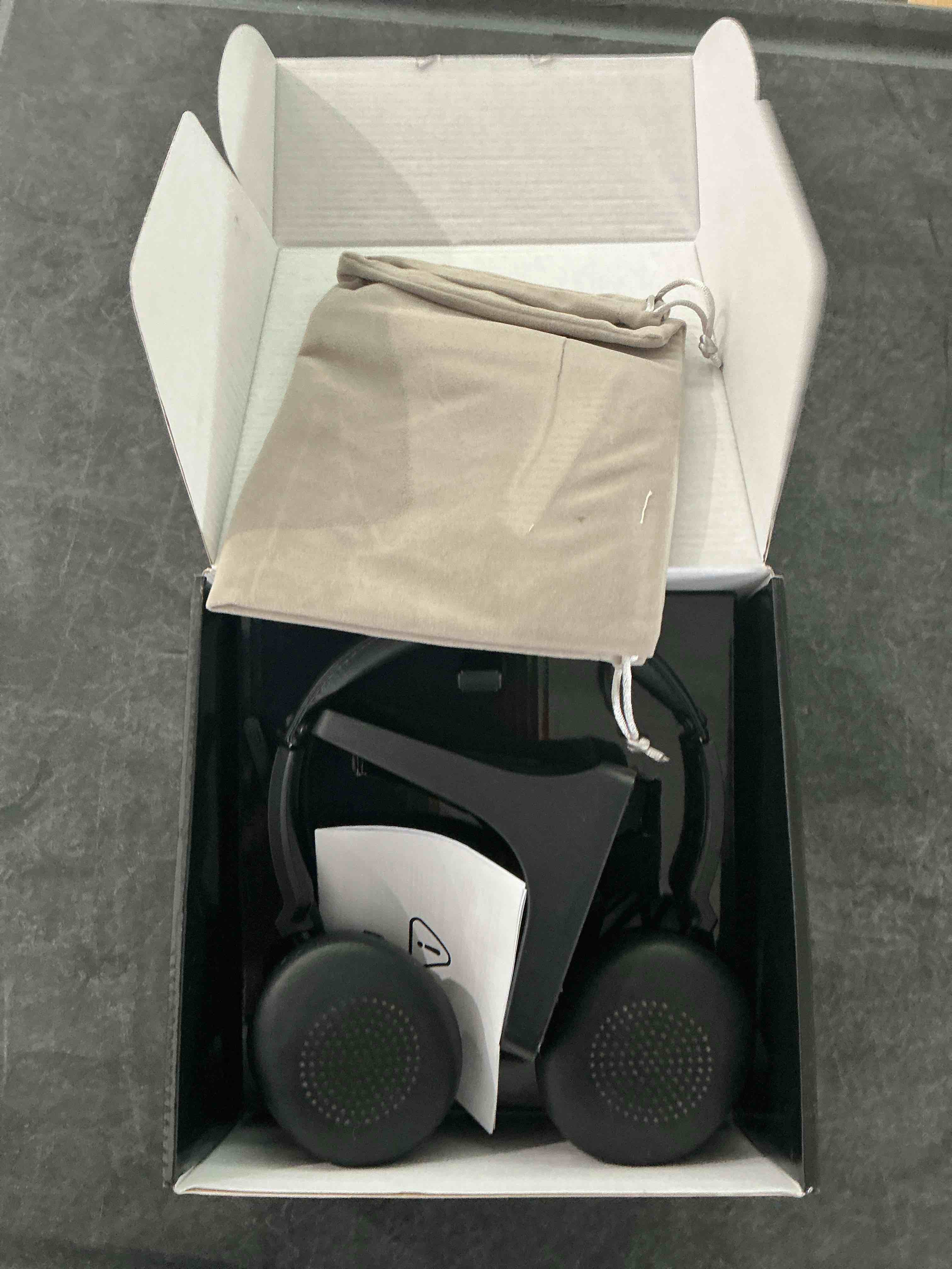 https://s3.amazonaws.com/lotting-images-prod/NonstopDeals/BRN3617880_1757777407270.jpeg