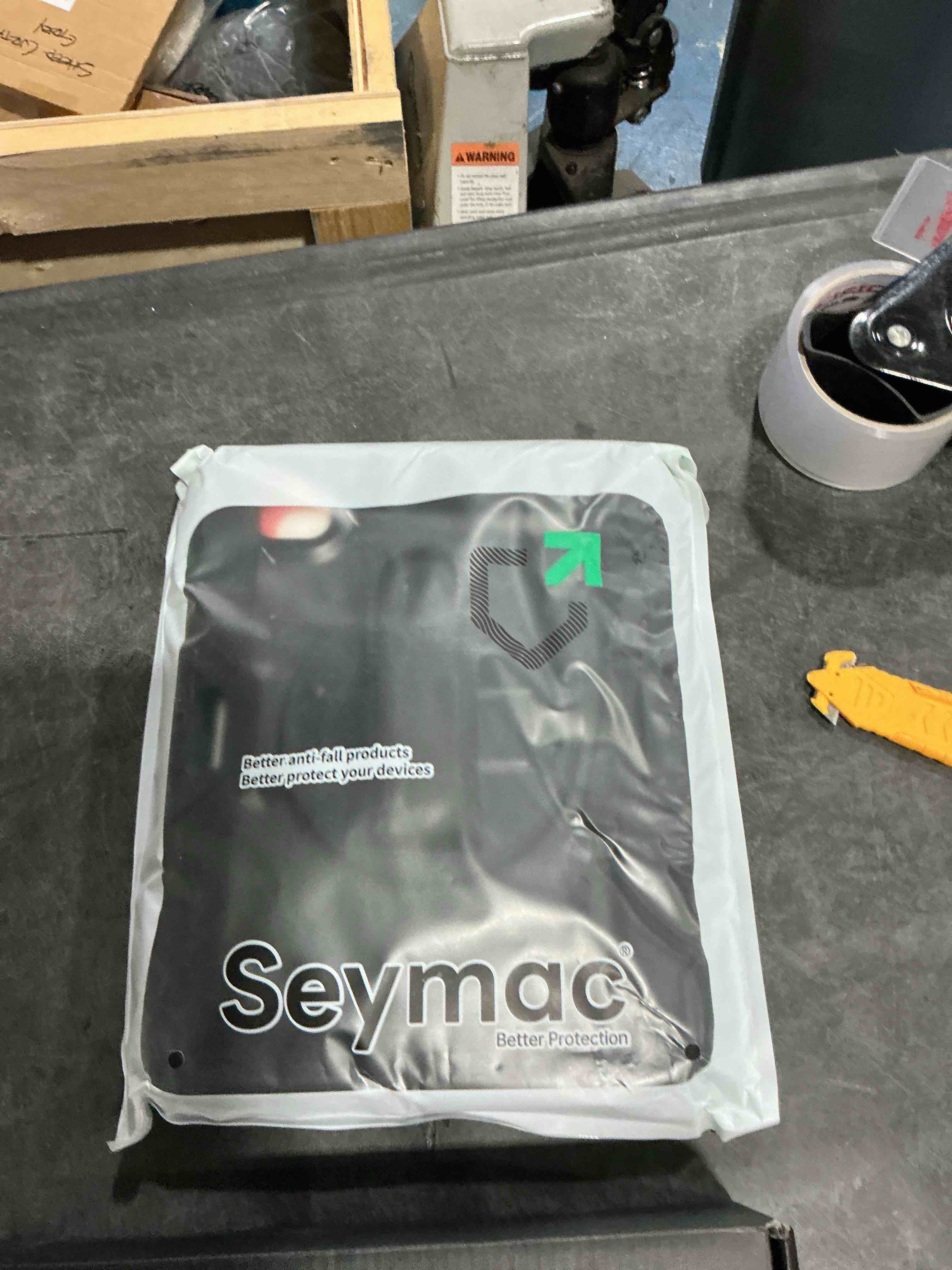 https://s3.amazonaws.com/lotting-images-prod/NonstopDeals/BRN3618005_1757810181624.jpeg