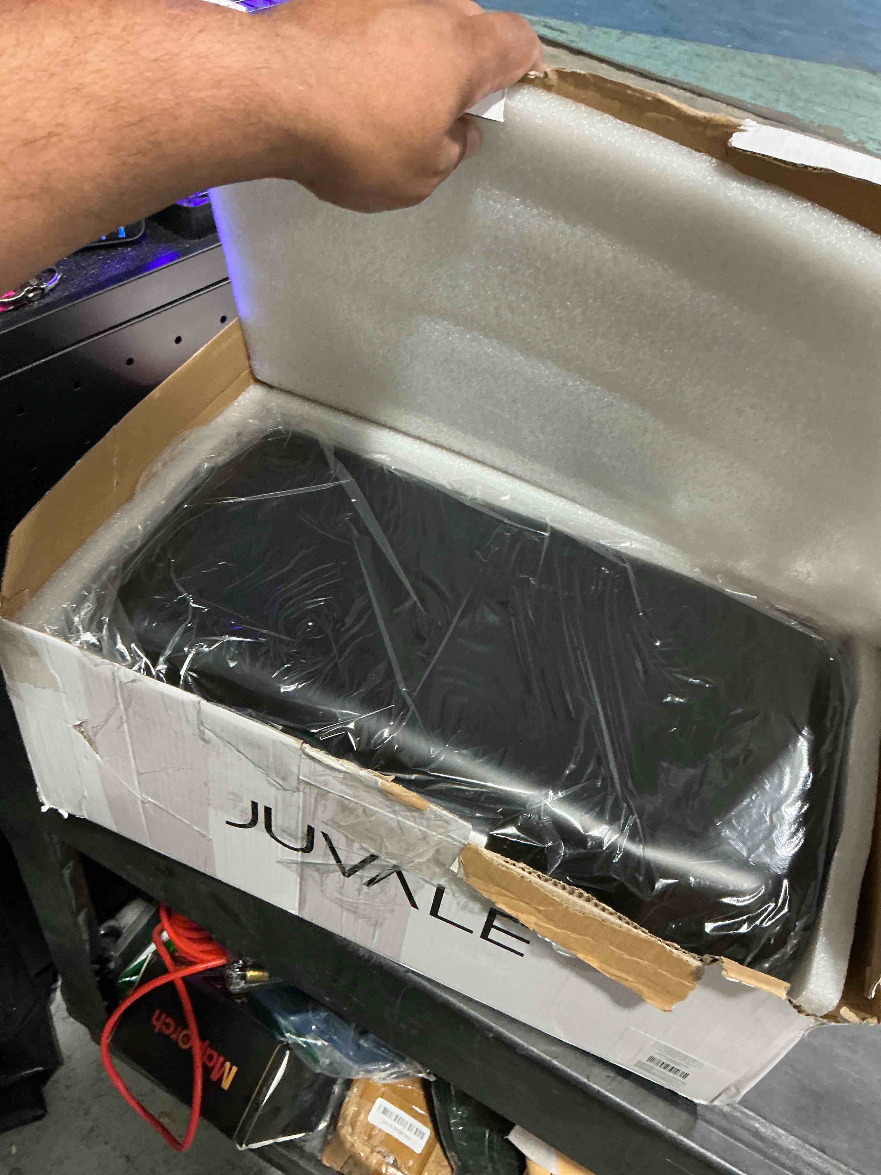 https://s3.amazonaws.com/lotting-images-prod/NonstopDeals/BRN3618082_1757817032230.jpeg