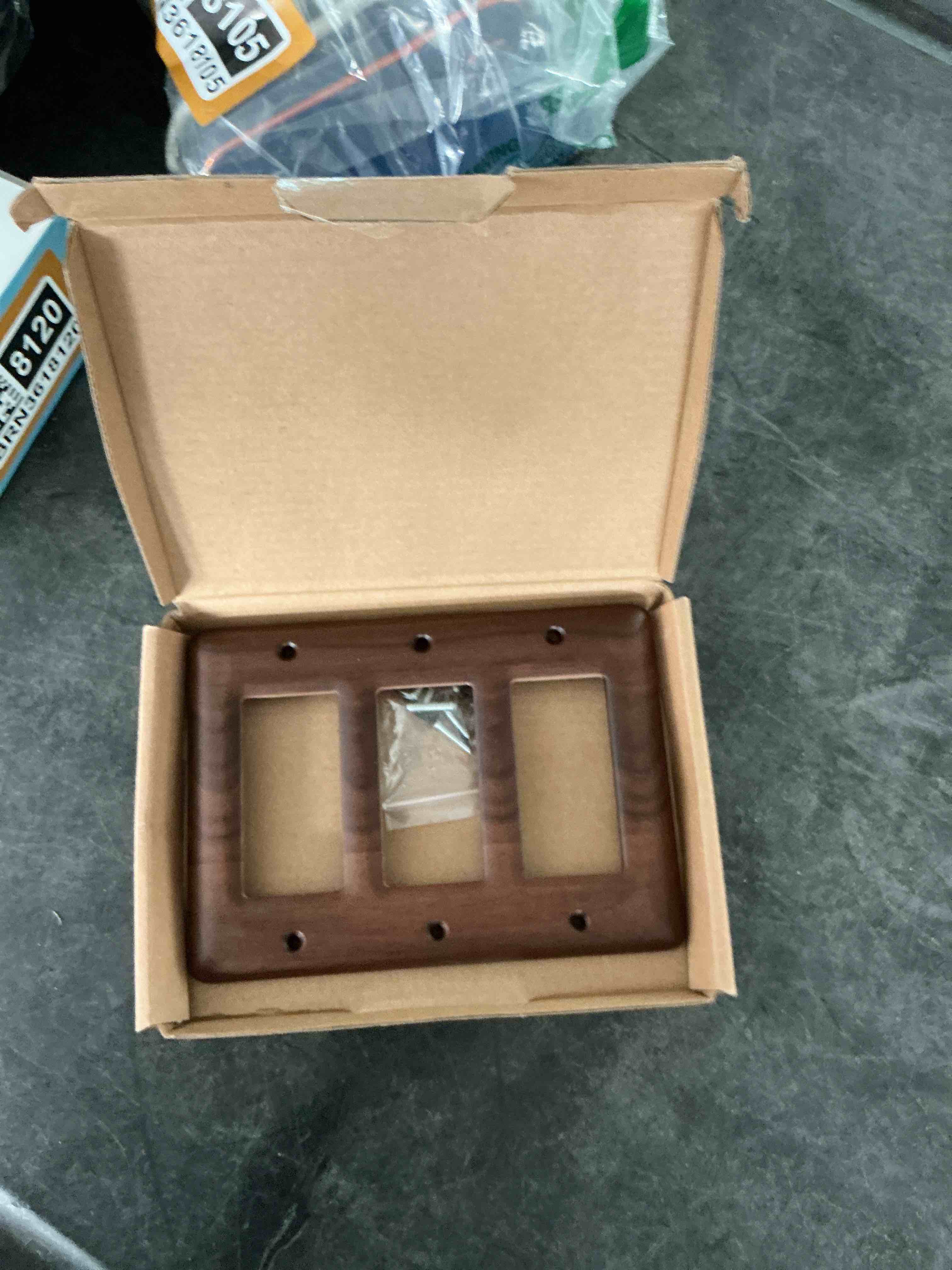 https://s3.amazonaws.com/lotting-images-prod/NonstopDeals/BRN3618125_1758031329144.jpeg