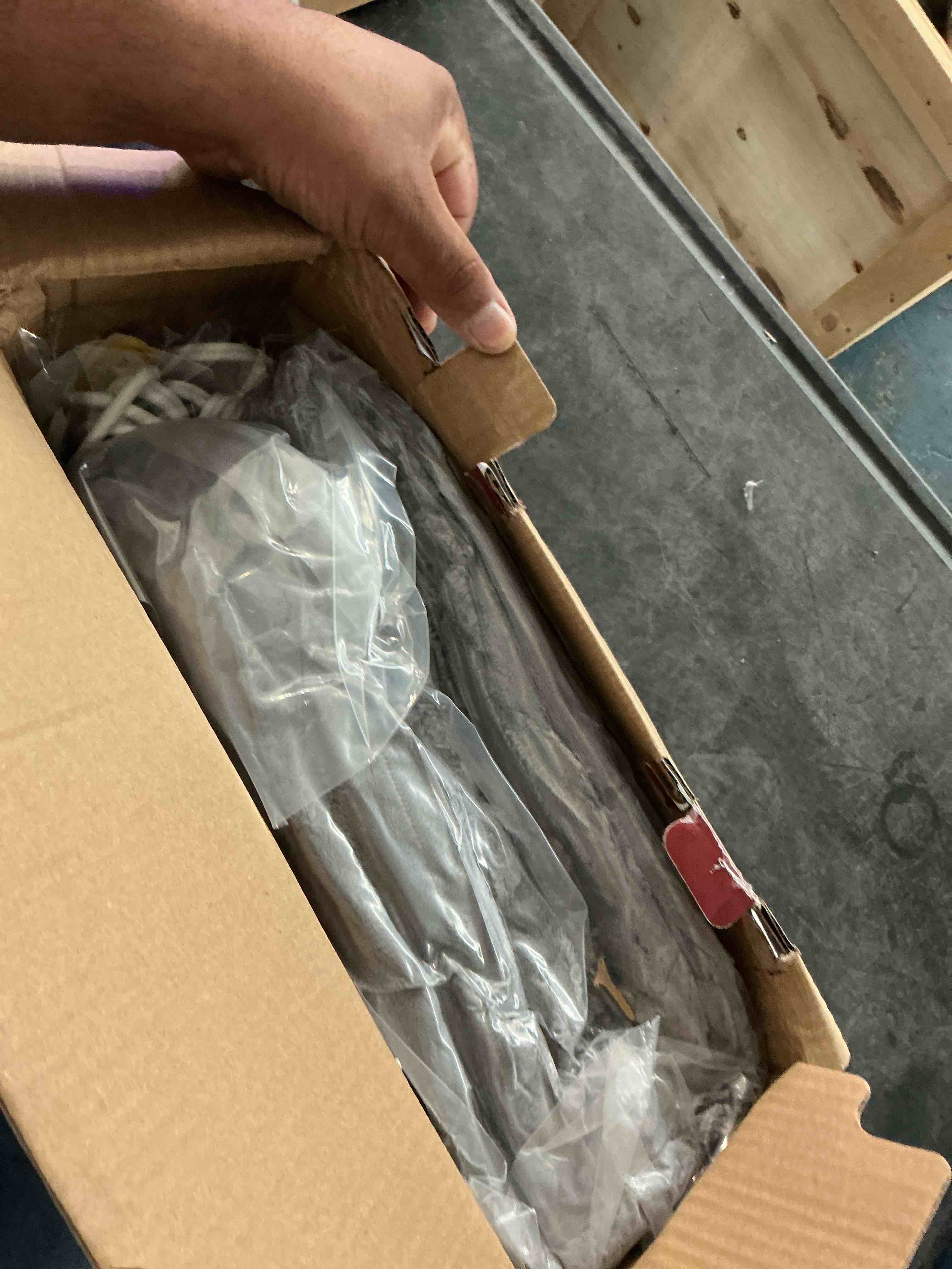 https://s3.amazonaws.com/lotting-images-prod/NonstopDeals/BRN3618188_1758044400973.jpeg