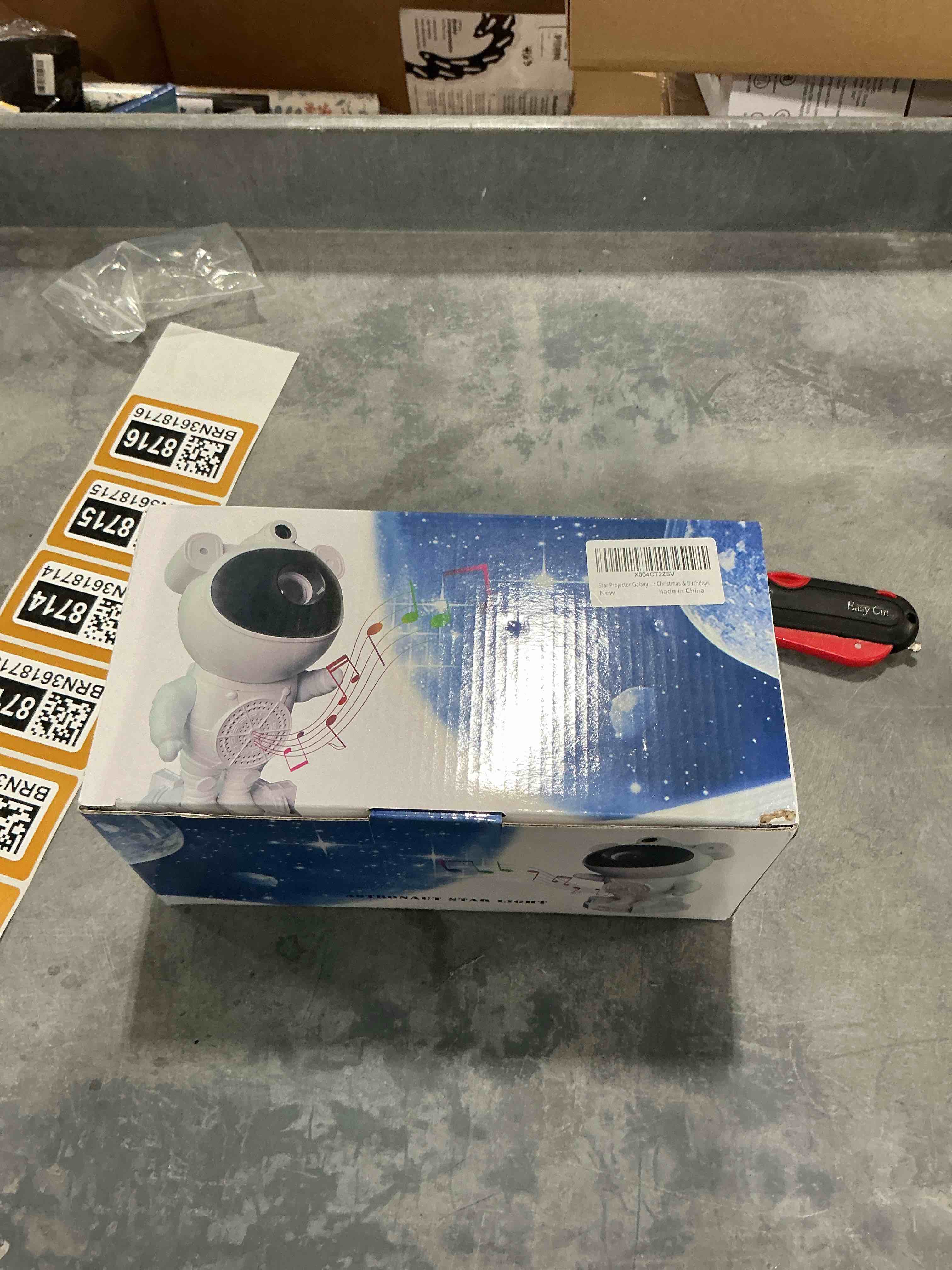 Star Projector Galaxy Night Light - Astronaut Space Projector, Starry Nebula Ceiling LED Lamp with Timer and Remote, Kids Room Decor Aesthetic, for Christmas & Birthdays