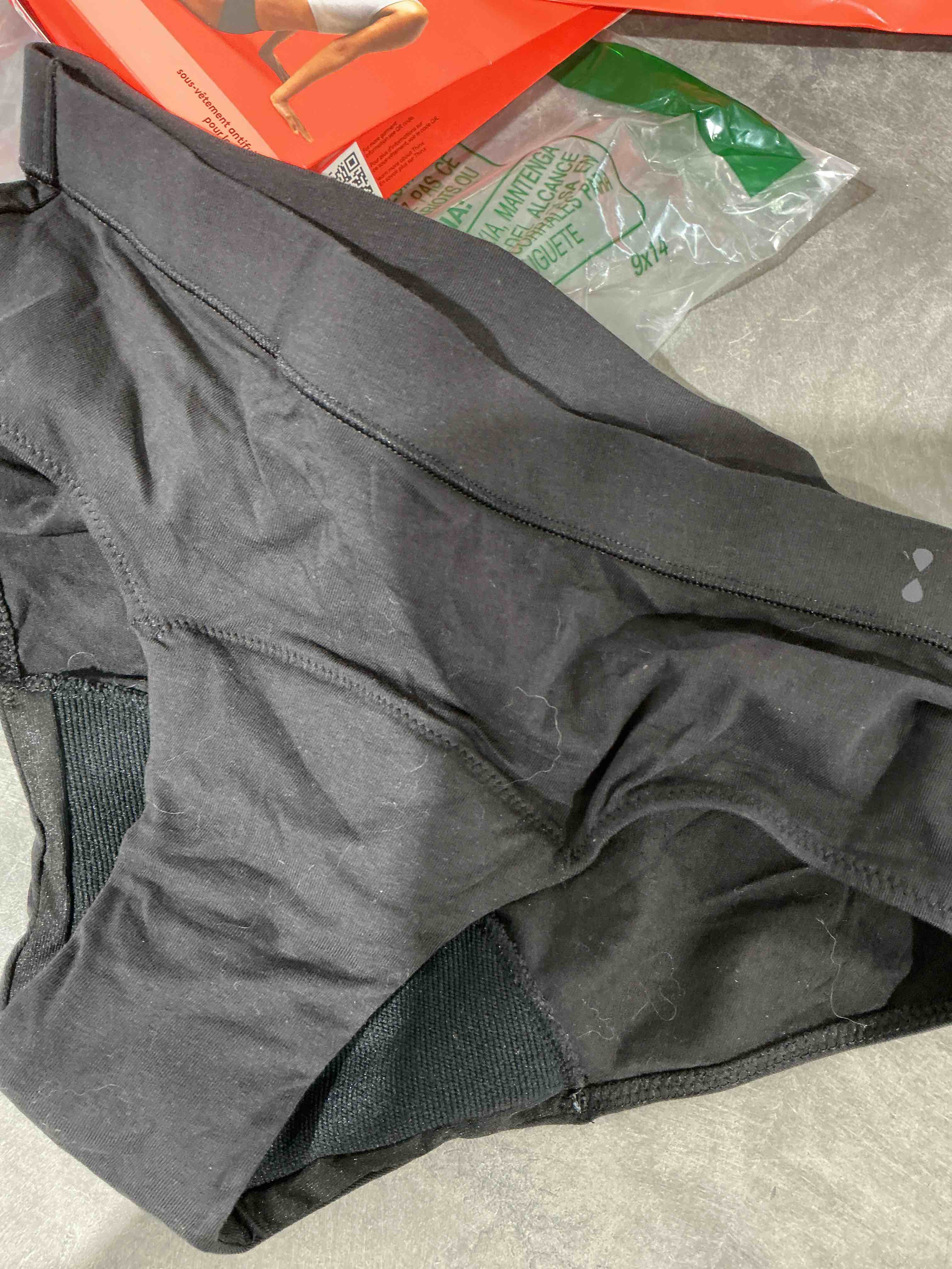 Condition photo showing Good Condition for Thinx for All Period Underwear, Everyday Comfort Brief, Holds Up to 12 Regular Tampons*, Period Panties, Leakproof, Reusable & Controls Odor, Black, 2 Pack, M Black M