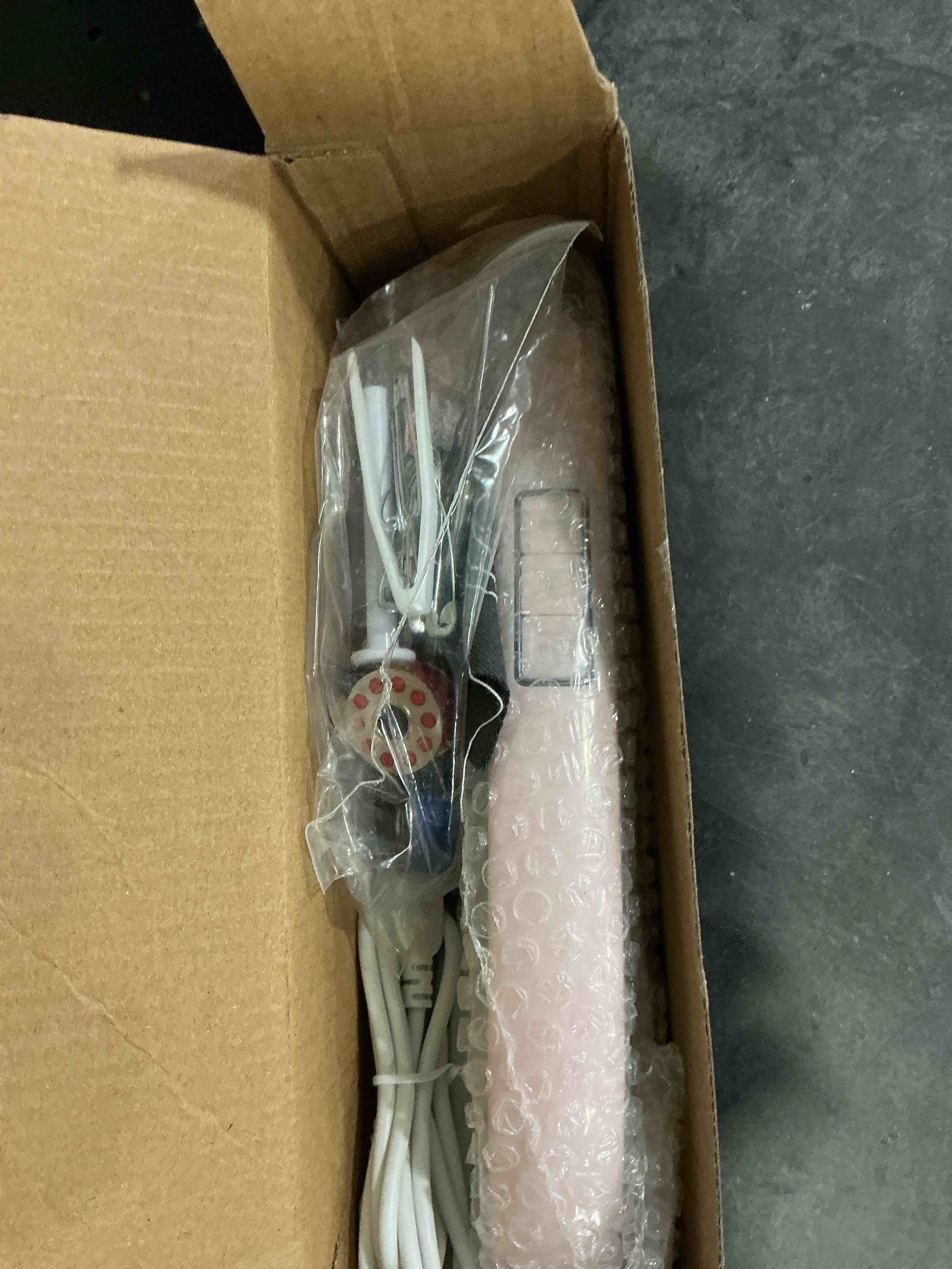 Condition photo showing Good Condition for Handheld Sewing Machine, Portable, Mini Sewing Machine, Easy to Use, Fast Sewing Speed, Suitable for Sewing Clothes, Fabric, DIY Home Machine for Beginners.Pink