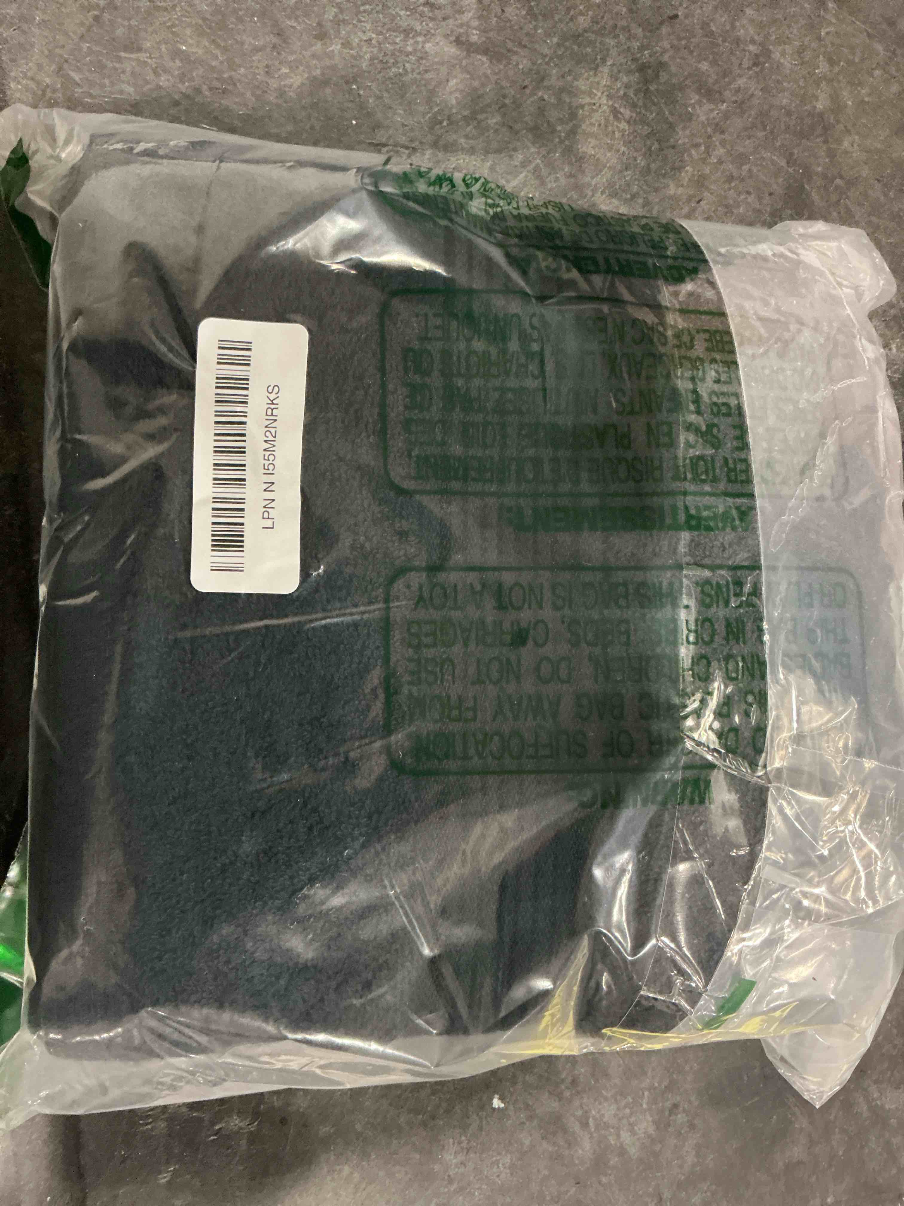 Condition photo showing New/Like New for Belizzi Home Cotton 2 Pack Oversized Bath Towel Set 28x55 inches, Large Bath Towels, Ultra Absorbant Compact Quickdry & Lightweight Towel, Ideal for Gym Travel Camp Pool - Black