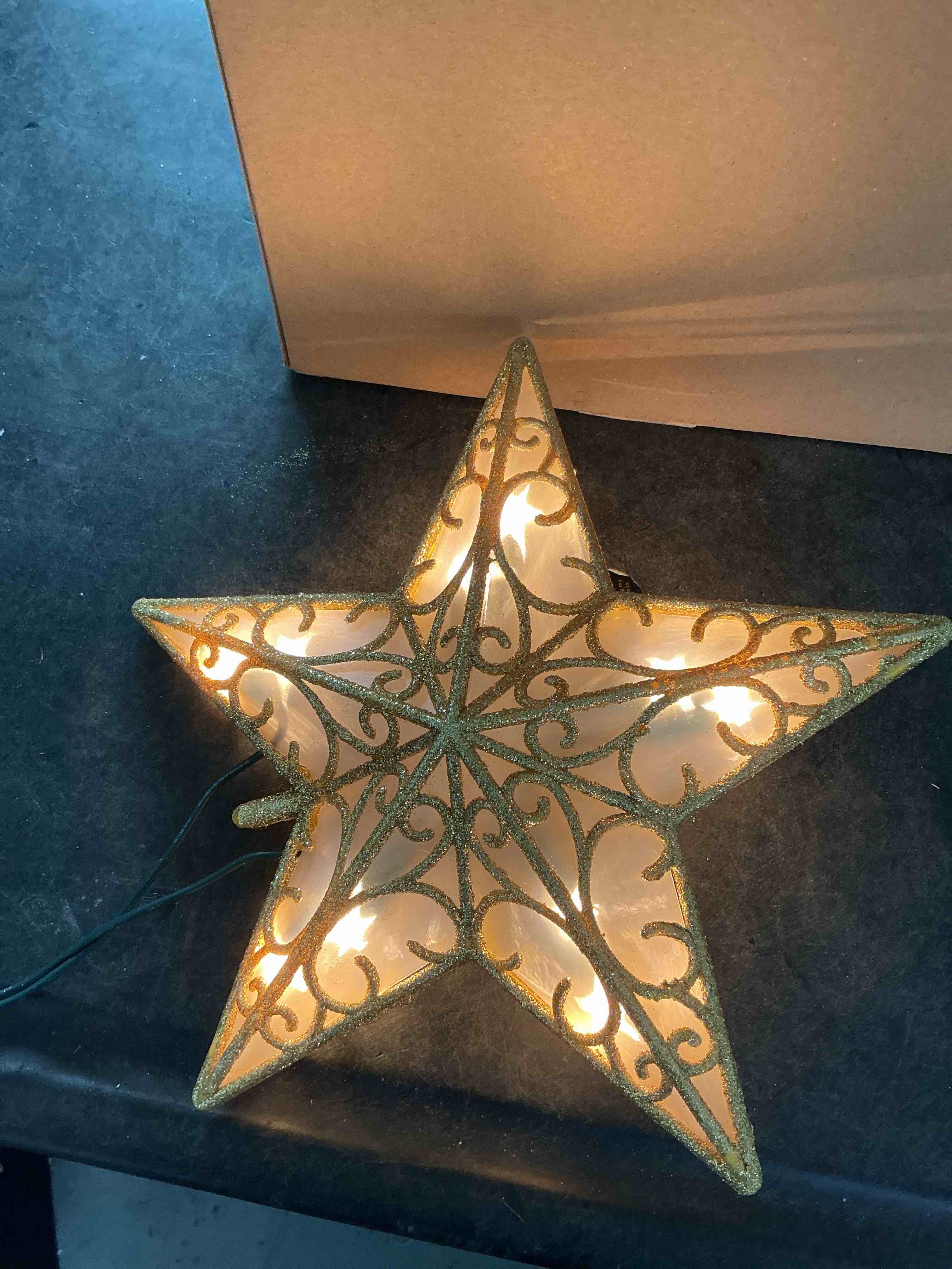 Condition photo showing New/Like New for Brizled 9.5” Christmas Star Tree Topper, Gold Dual-side 3D Star Treetop, Glittered Tree Top with 10 Warm White Lights, UL Certified Lighted Xmas Treetop for Holiday Christmas Tree Decor