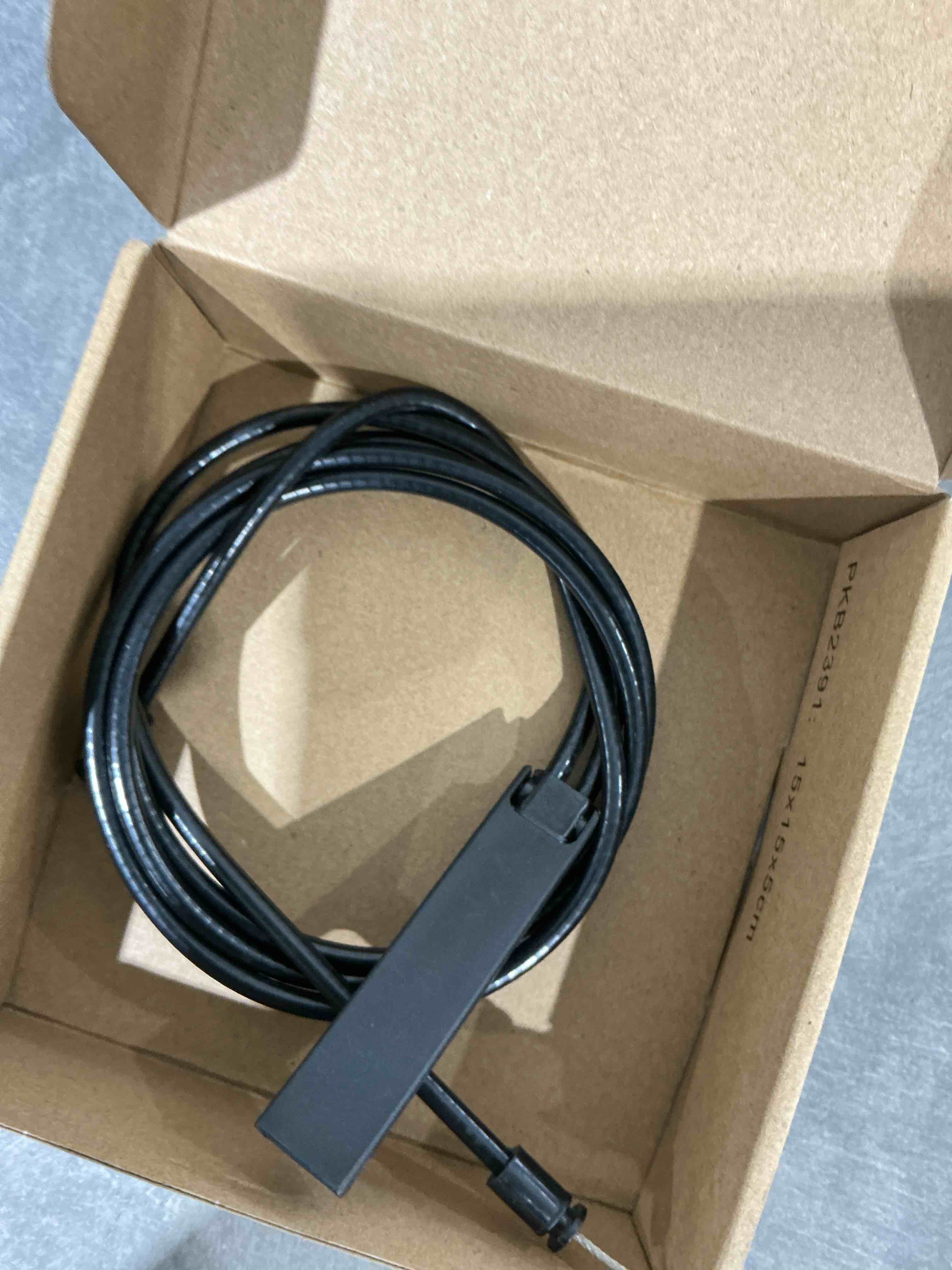 Condition photo showing Good Condition for X AUTOHAUX 51237184432 Car Engine Center Hood Release Cable Wire for BMW 328i xDrive, 328xi, 335d, 335i xDrive, 335is, 335xi, M3