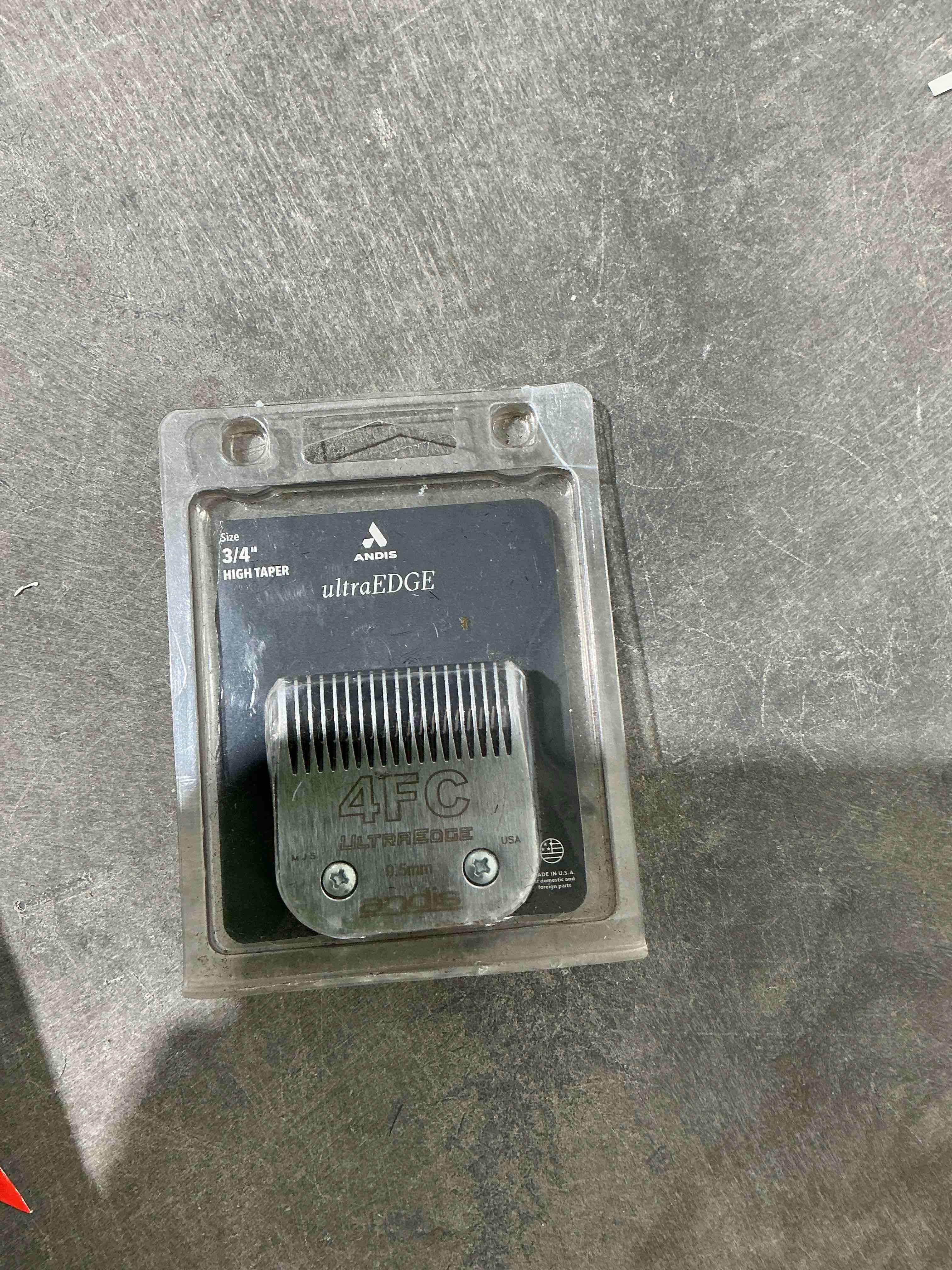 Condition photo showing Good Condition for Andis 63980 UltraEdge Detachable Clipper Blade, Size 3/4" HT, 3/4-Inch Cut Length