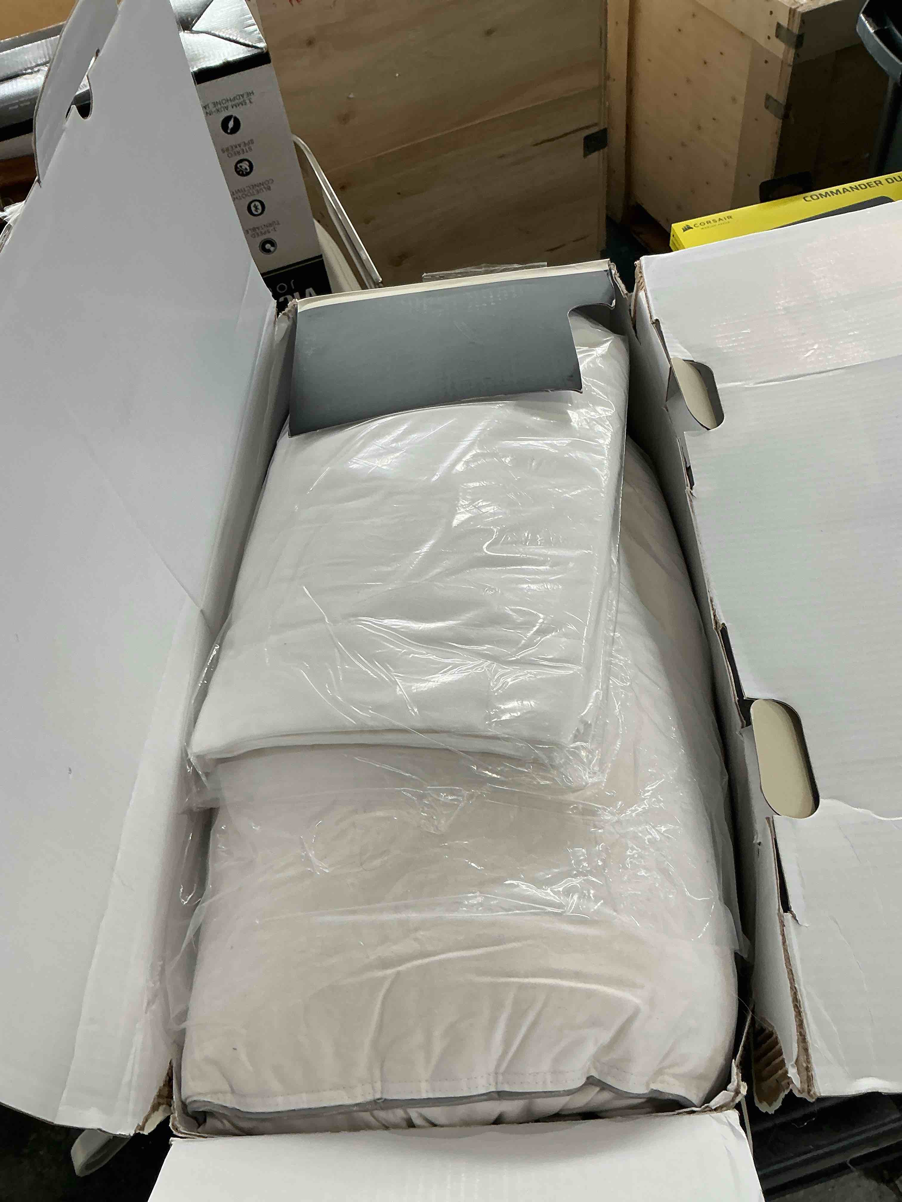 Condition photo showing New/Like New for King Size White Goose Down Pillow, 800+ Fill Power Bed Pillow with Pillowcase for Luxury Hotels & Residences Supreme Support for All Sleeping Positions Bed Pillow, 1 Pack, 20x34 Inch Goose Down King (U.S. Standard)