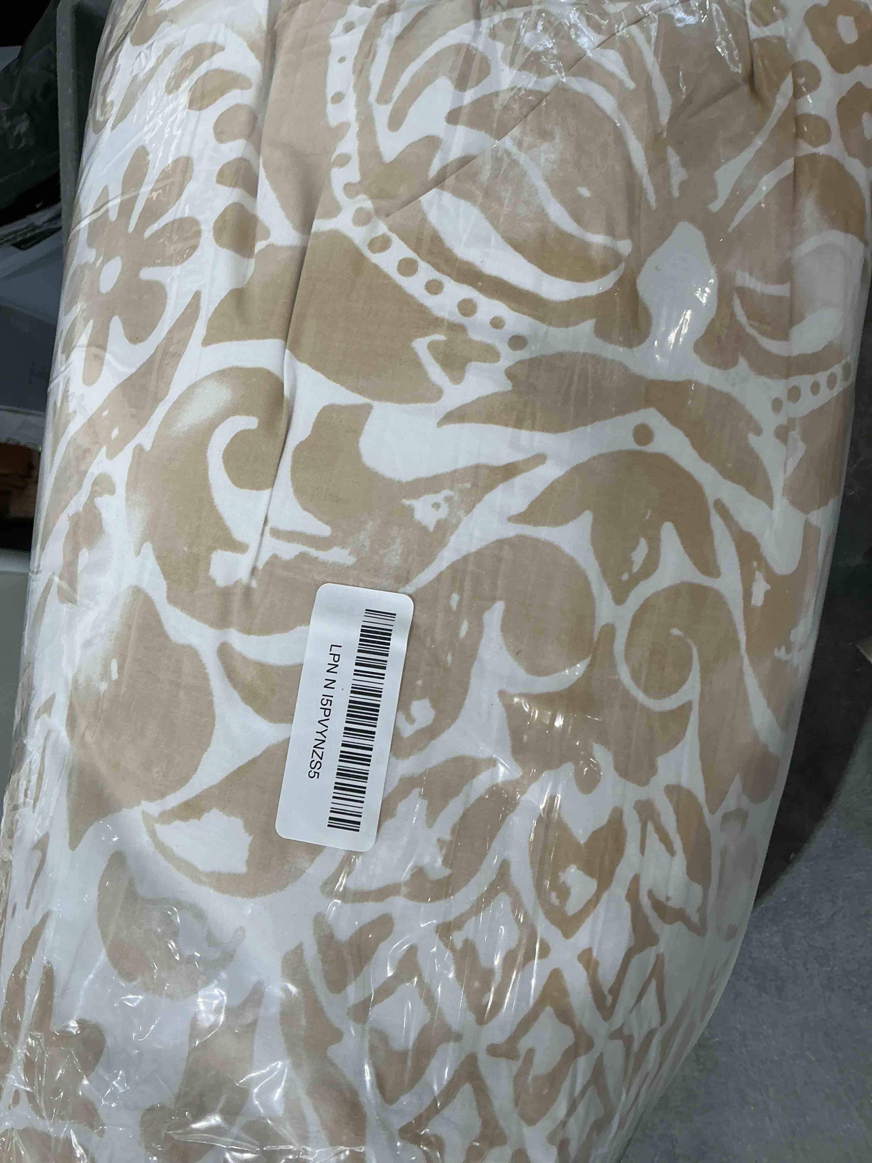 Condition photo showing Good Condition for Sophia & William Bronze Damask Queen Size Comforter Set, 3 Pcs Cotton Comforter Set with Printed Comforter & 2 Pillowcases, All Season Lightweight Bedding Set Bronze Queen