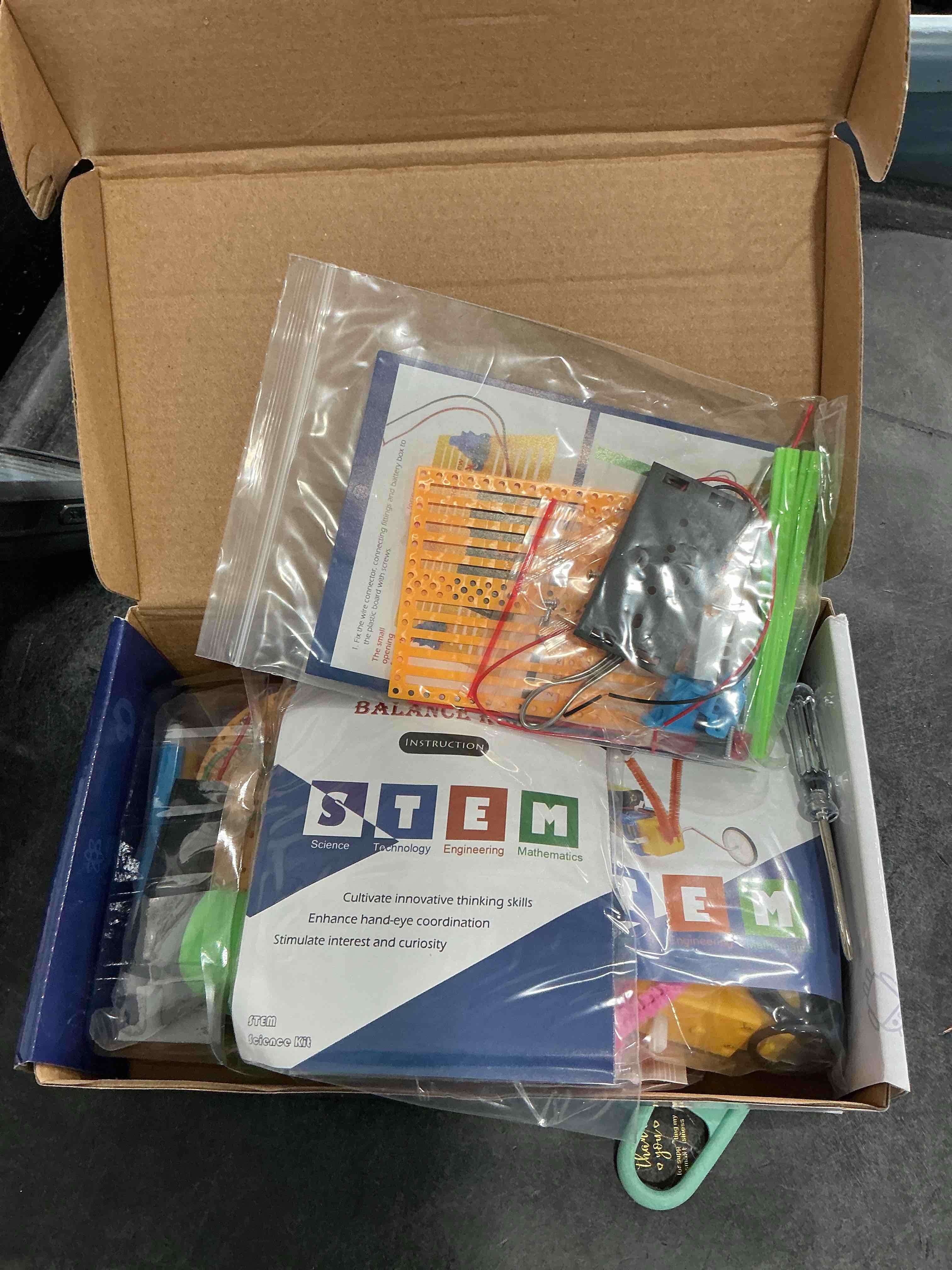 Condition photo showing New/Like New for STEM Robotics Kit - 6 Set STEM Toys for Age 8-13 8-10, Kids Crafts for Girls Boys Toys Gifts 6 7 8 9 10 Year Old Birthday Gifts, Engineering Science Robot Building Kits for Kids Age 8-12 6-8