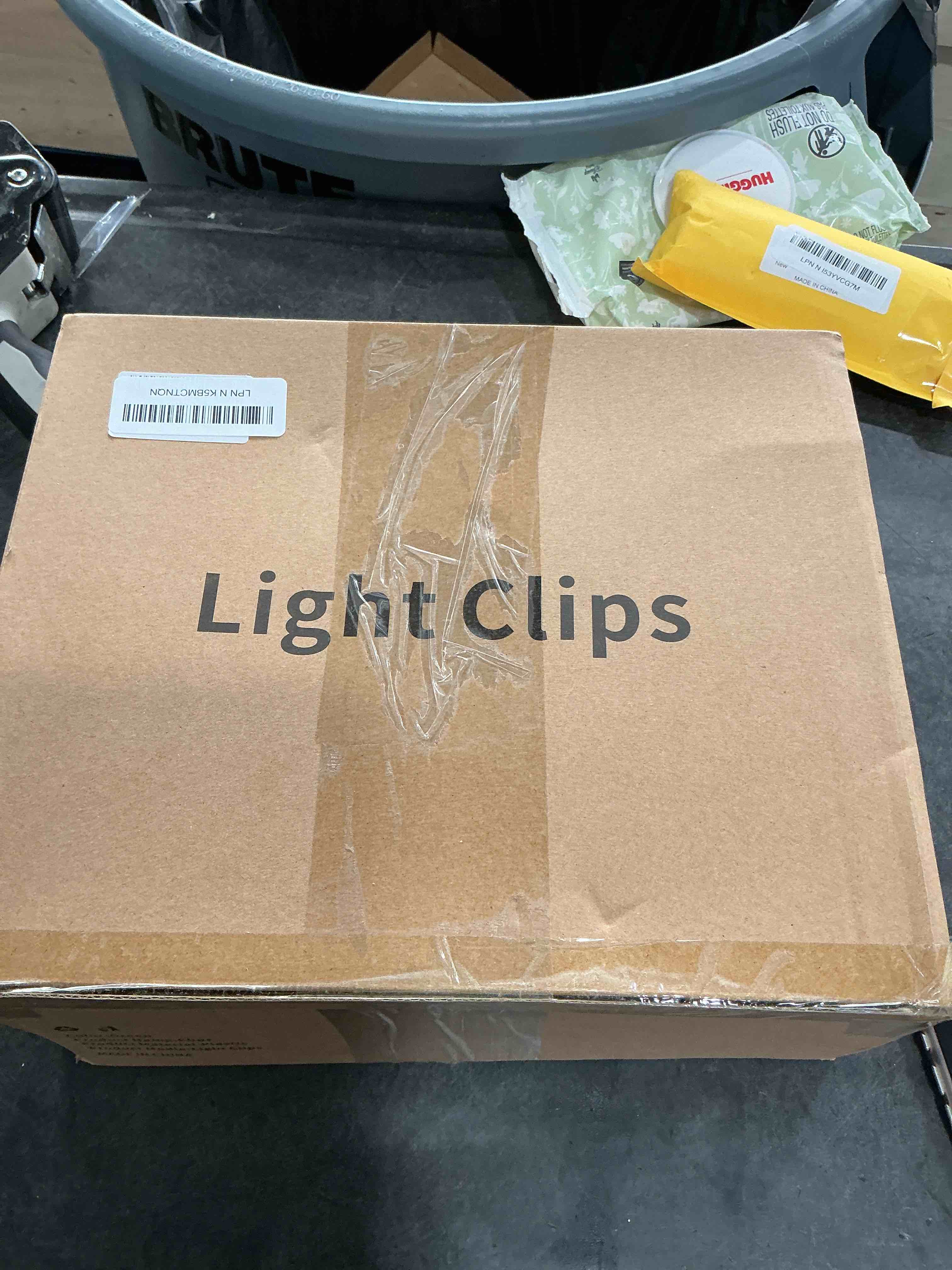 Condition photo showing New/Like New for C7 C9 Christmas Lights Spring Clips,100Pcs Universal Clips Accommodate with E12 E17 Base & Mini lights & Wire for Christmas String Lights Outdoor,Perfect for Outside Gutter Roofline Railing Fence 100 versatile clips