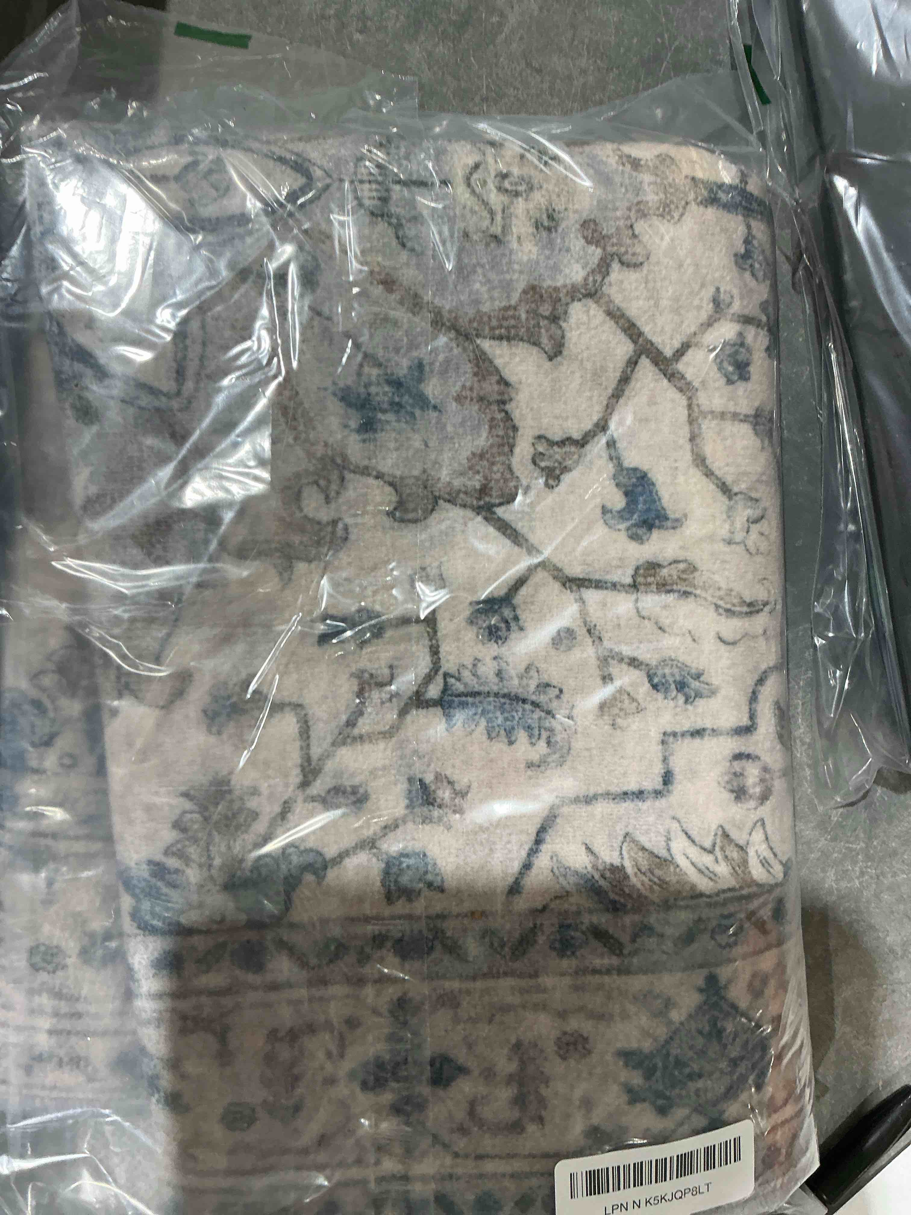 Condition photo showing Good Condition for Area Rugs 2'x3' Washable Non-Slip, Floral Vintage Distress Print Pattern Medallion Carpet for Living Room Bedroom Dining Room, Light Blue Navy Beige Gray White Blue/White/Gray/Purple 2' x 3' (Rectangular)
