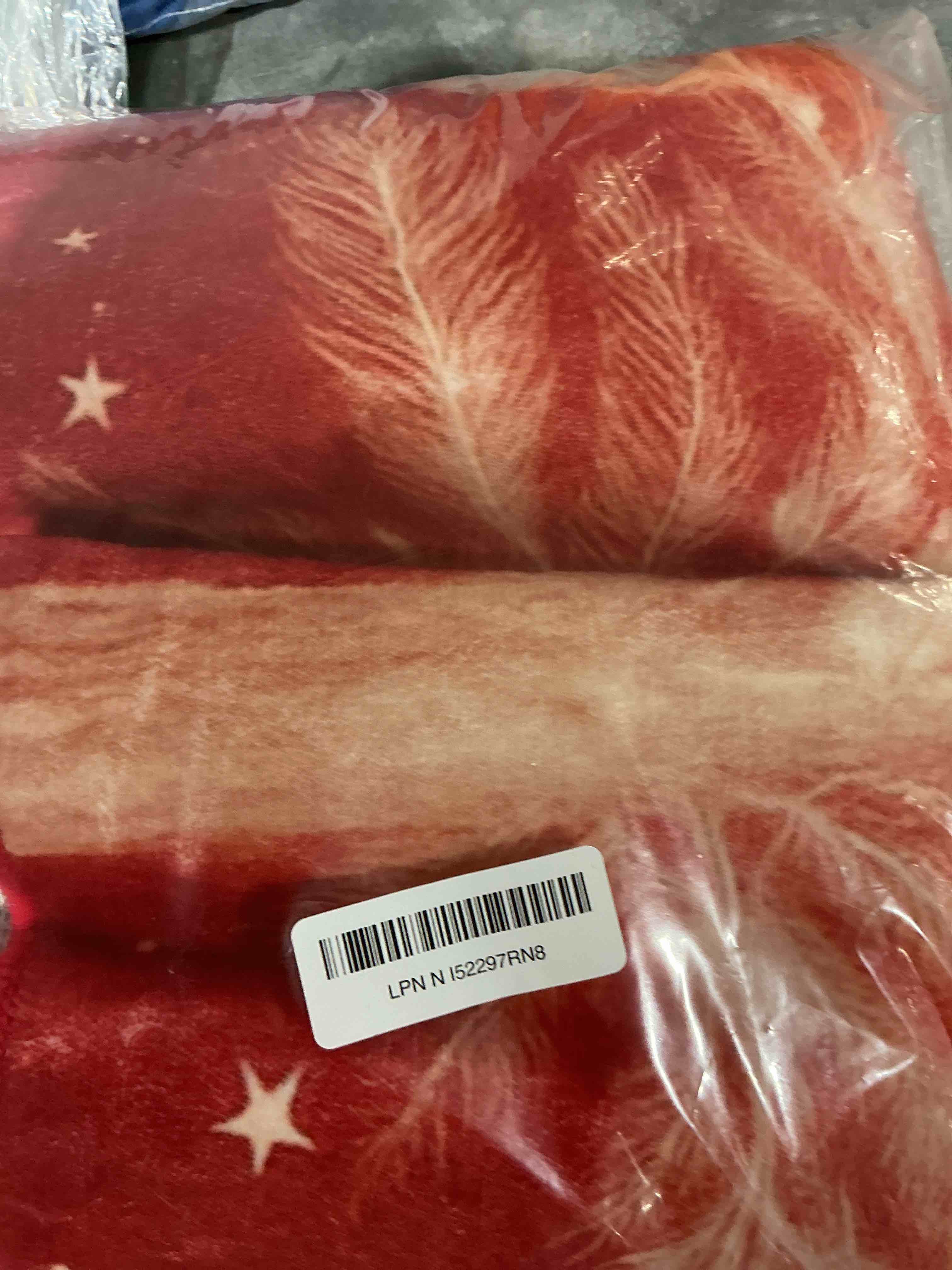 Condition photo showing Good Condition for Breling Christmas Area Rug 4x6 Washable Rugs for Living Room Christmas Tree Print Indoor Carpet Non Slip Soft Low Pile Holiday Decor Carpet for Bedroom Kitchen Office Dining Room Decor Christmas Tree 4' x 6' (Rectangular)