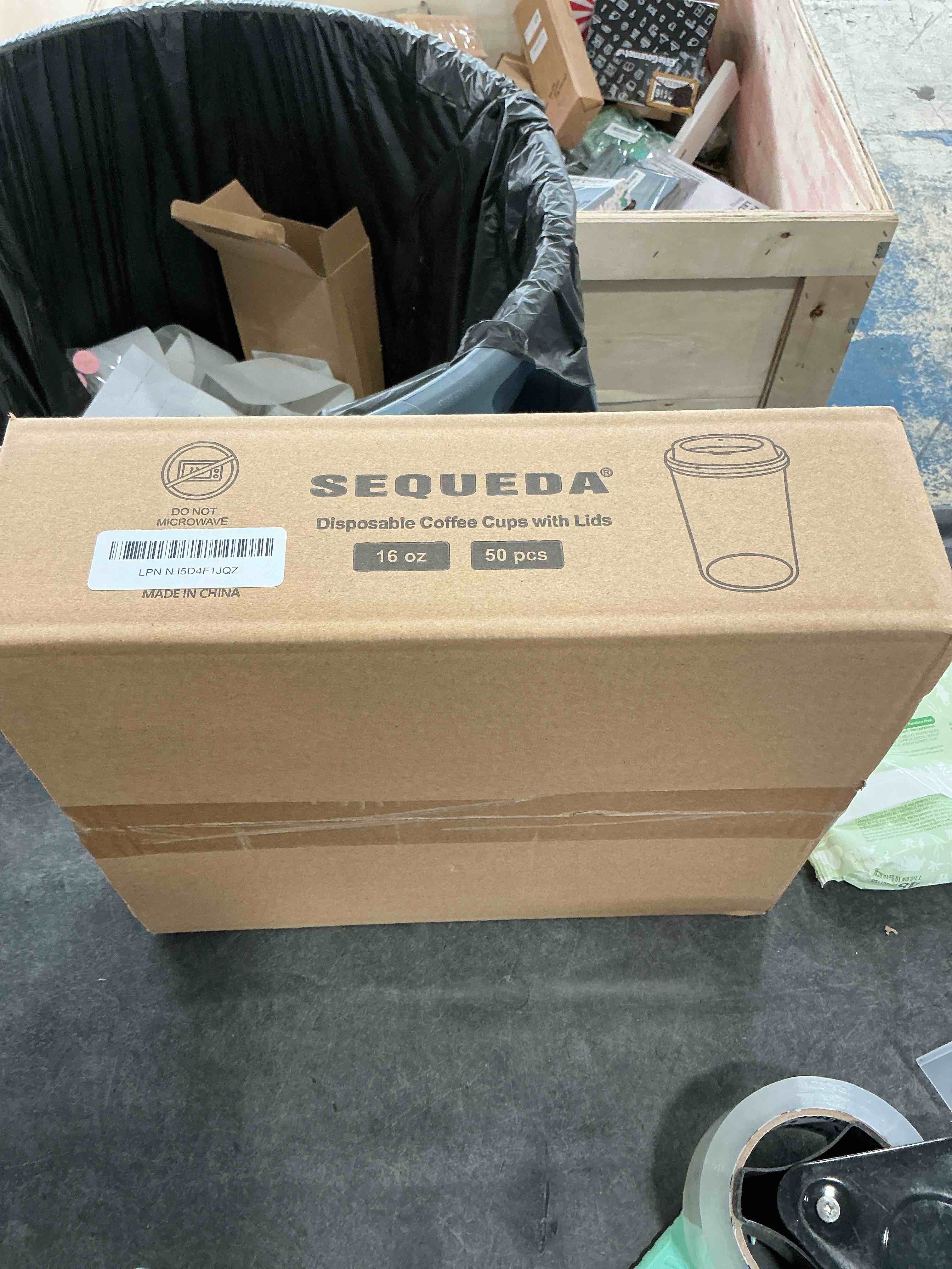 Condition photo showing New/Like New for 50 Pack Christmas Disposable Coffee Cups with Lids 16 Oz Thickened To Go Coffee Cups, Holiday Paper Cups for Hot Beverage Chocolate Tea Cocoa, Xmas Party Cups, Bar Party Supplies Christmas-Style2 16 Ounces