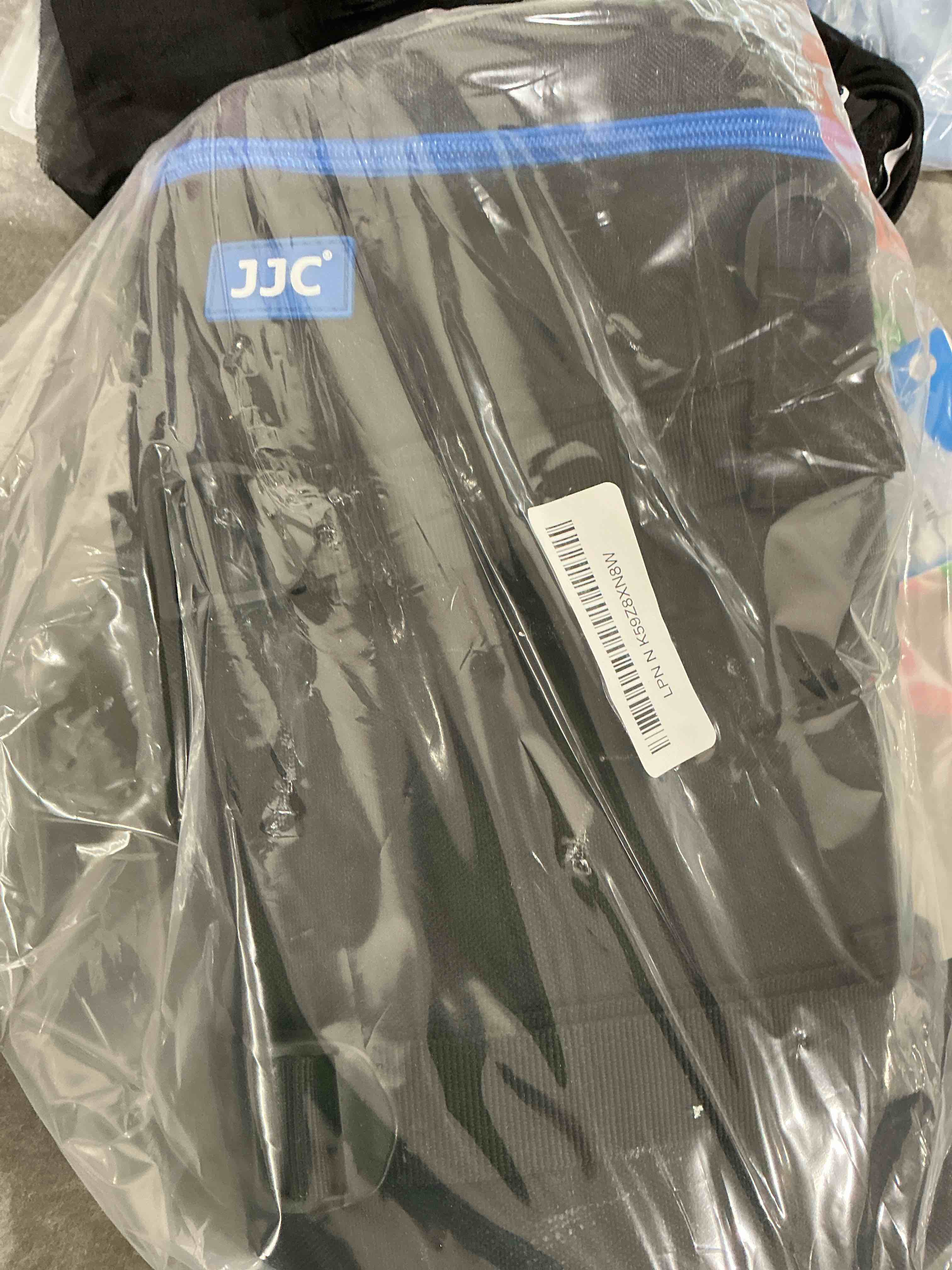 Condition photo showing Good Condition for JJC Camera Lens Pouch Case for Canon RF 800mm f11 Tamron SP 150-600mm Sigma 150-600mm 150-500mm Nikon Nikkor AF-S 200-500mm & More, Zipper Polyester Lens Protective Bag Interior Size 4.9x11.4” XXXXL