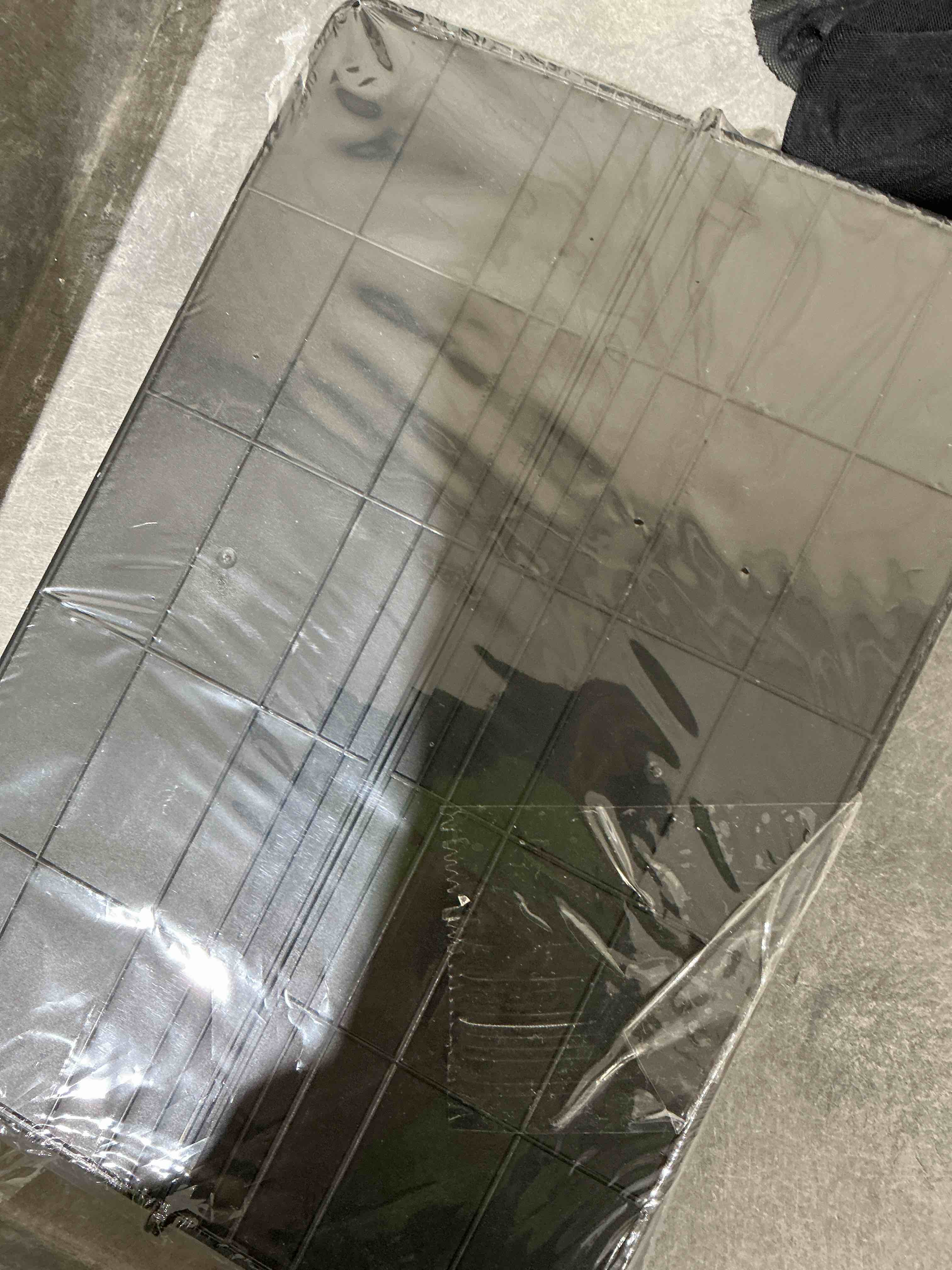 Condition photo showing As Is for Lifewit Silverware Drawer Organizer, Expandable BPA Free Utensil Tray for Kitchen, Adjustable Flatware and Cutlery Holder for Spoons Forks Knives, Plastic Kitchen Organizers and Storage, Black Black M?8.9-14.7''W x 12.2''D?