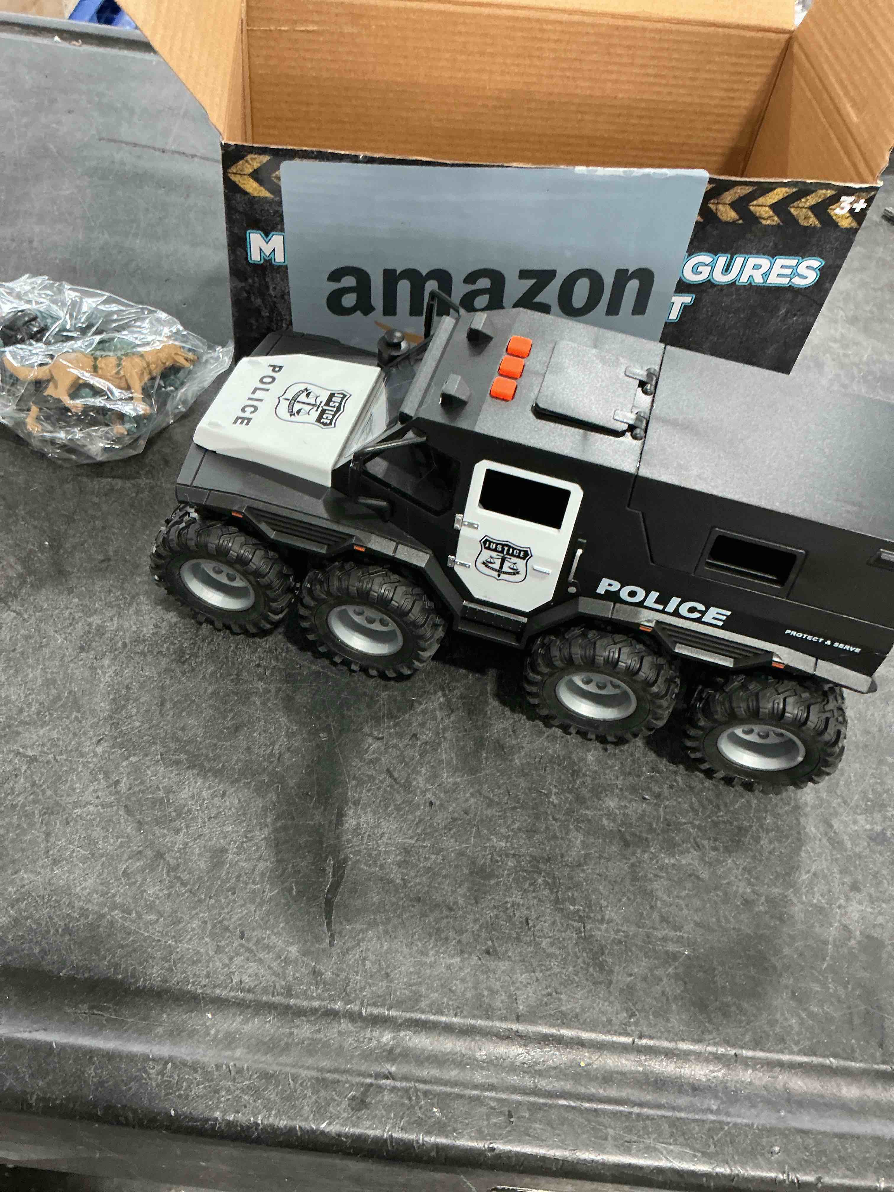 Condition photo showing Good Condition for i diy Police Car Toy - 8x8 Friction Powered with Light and Sounds, Openable Doors, Military Policeman & Dog - Big Wheel Truck, Police Cars for Kids Ages 3-5